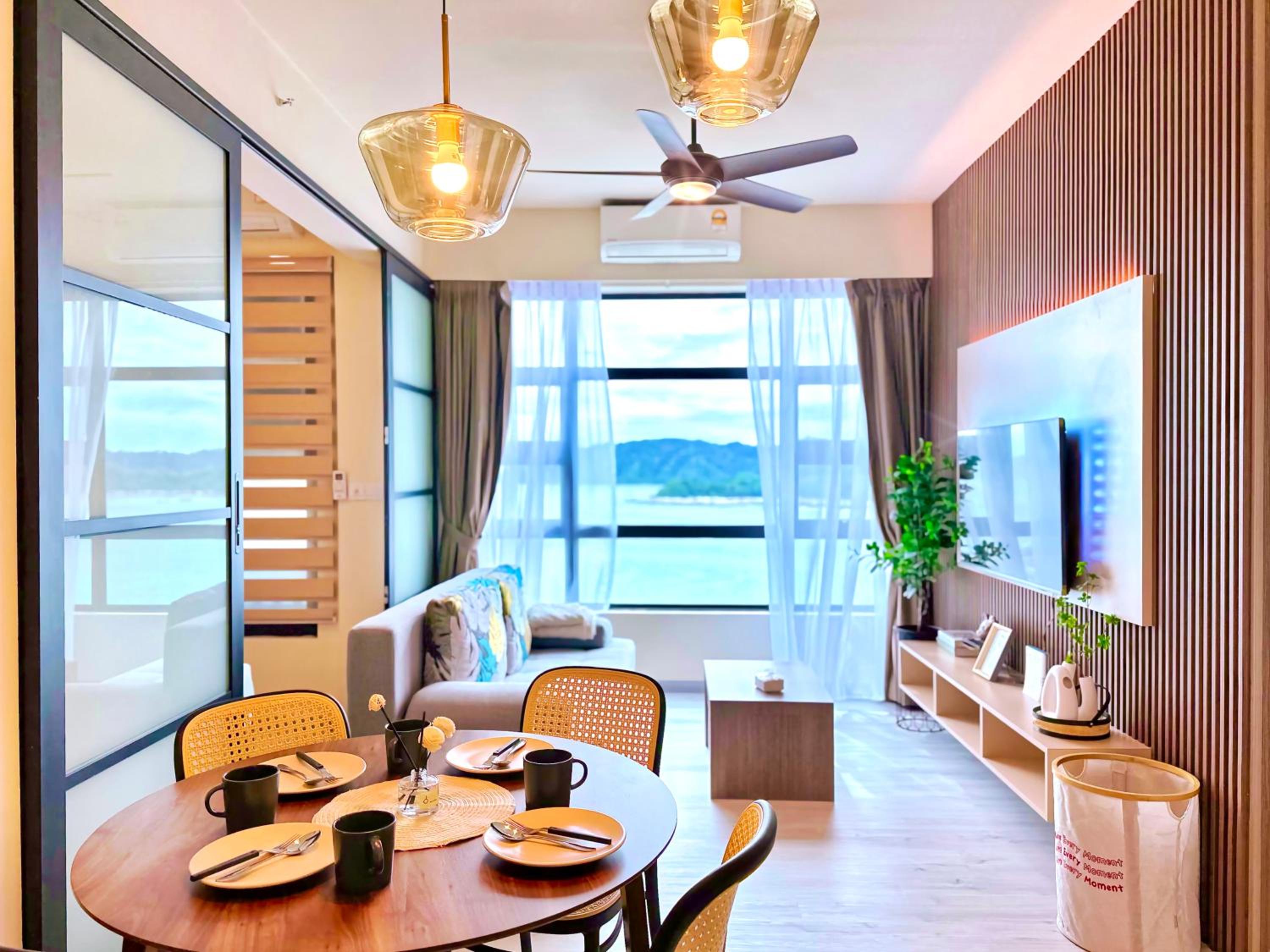 #9 Jesselton Quay City Pads Seaview by Zeluxo photo 1