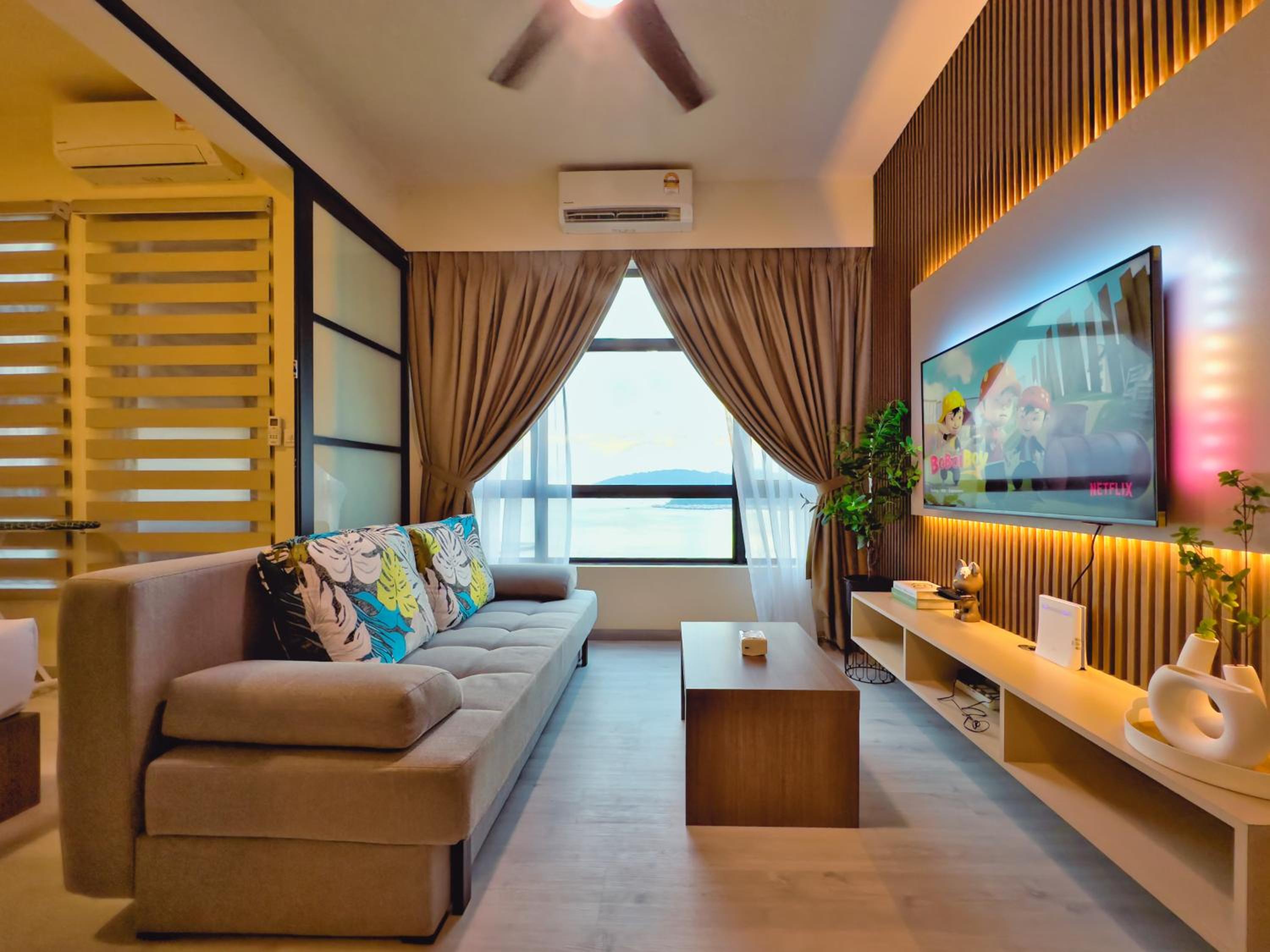 #9 Jesselton Quay City Pads Seaview by Zeluxo photo 2
