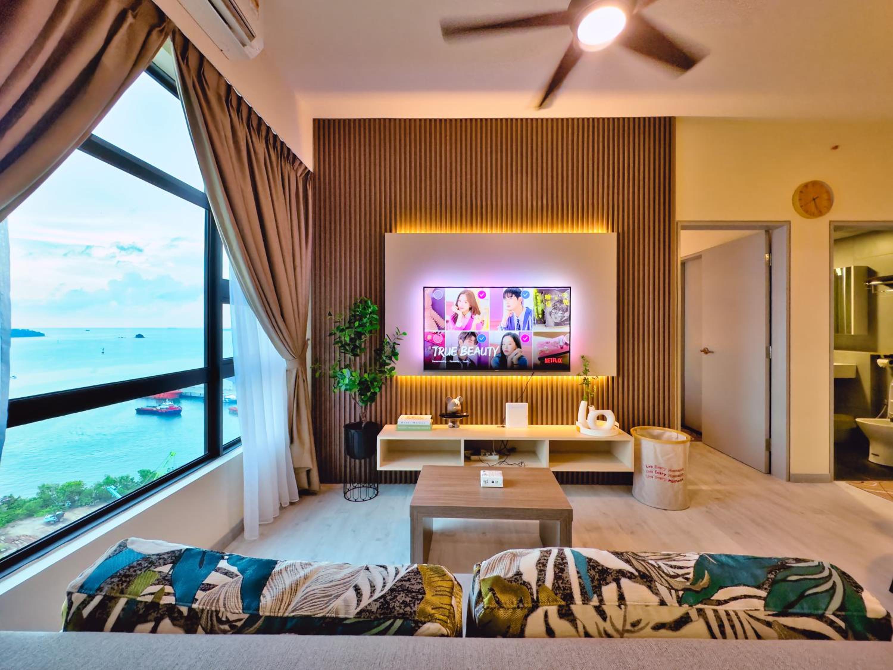 #9 Jesselton Quay City Pads Seaview by Zeluxo photo 5