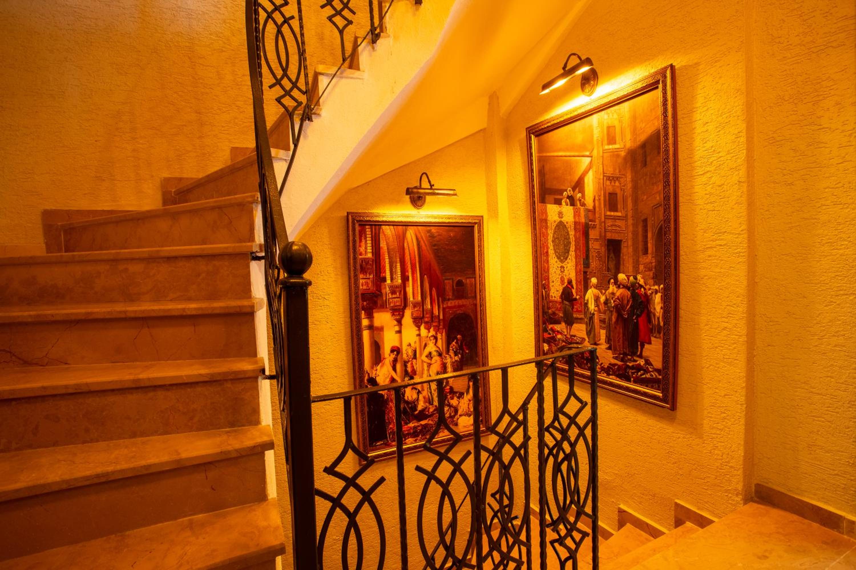 Sayina Hotel - Image 42