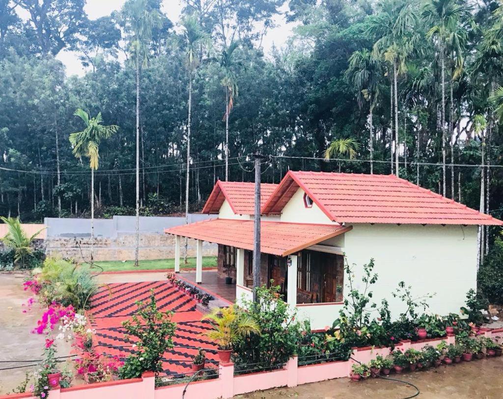 Halli Bailu Homestay
