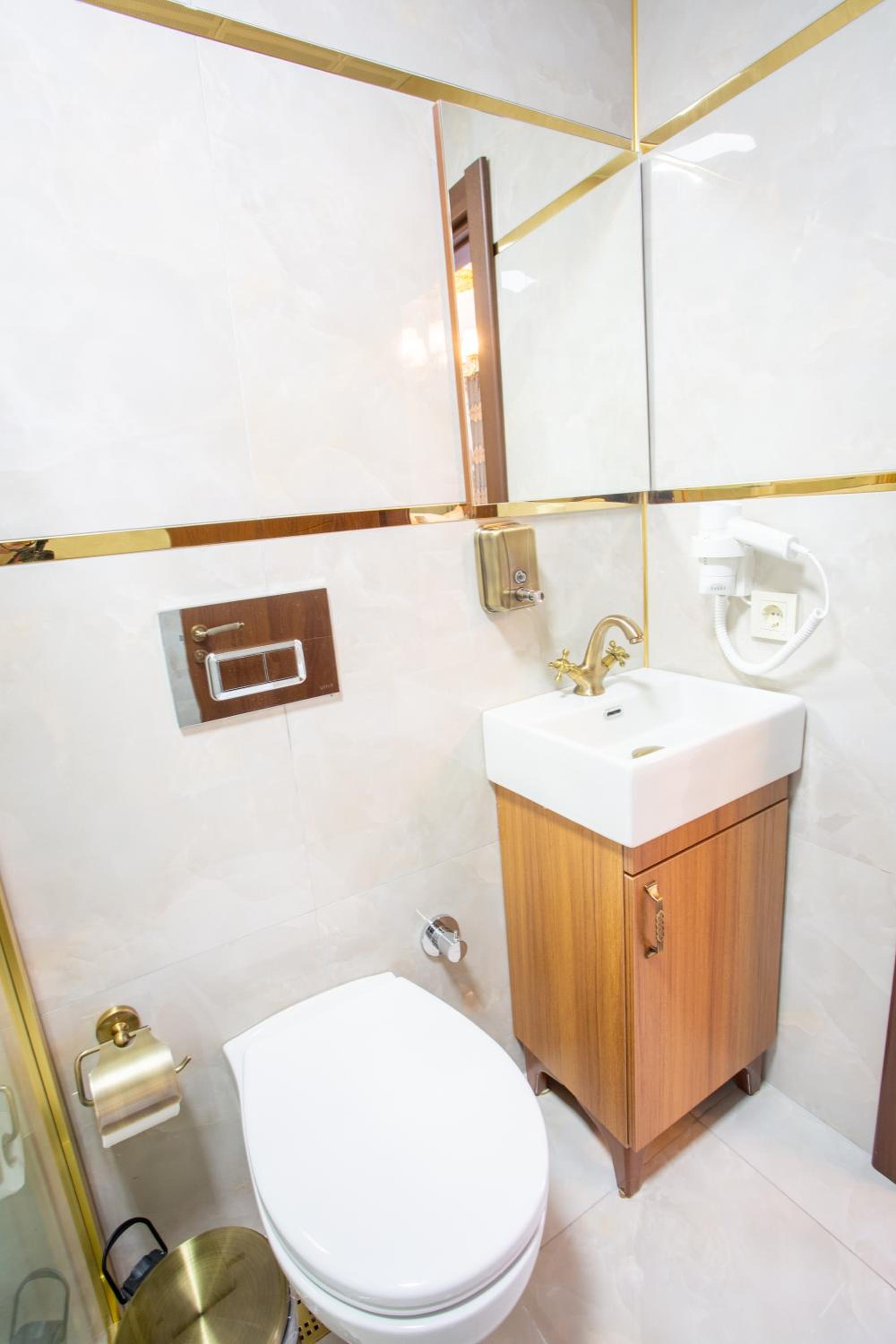 Sayina Hotel - Image 125