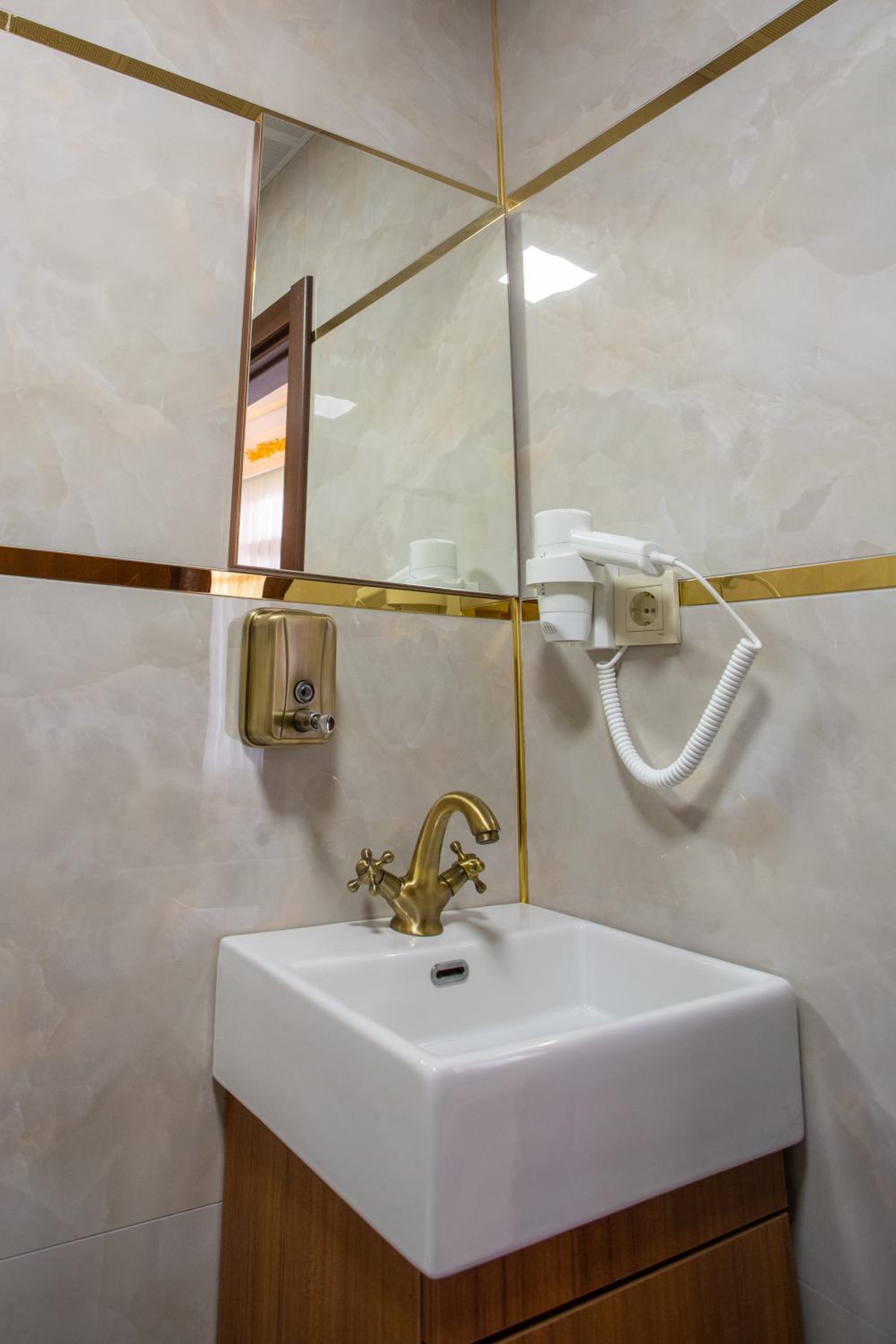 Sayina Hotel - Image 53