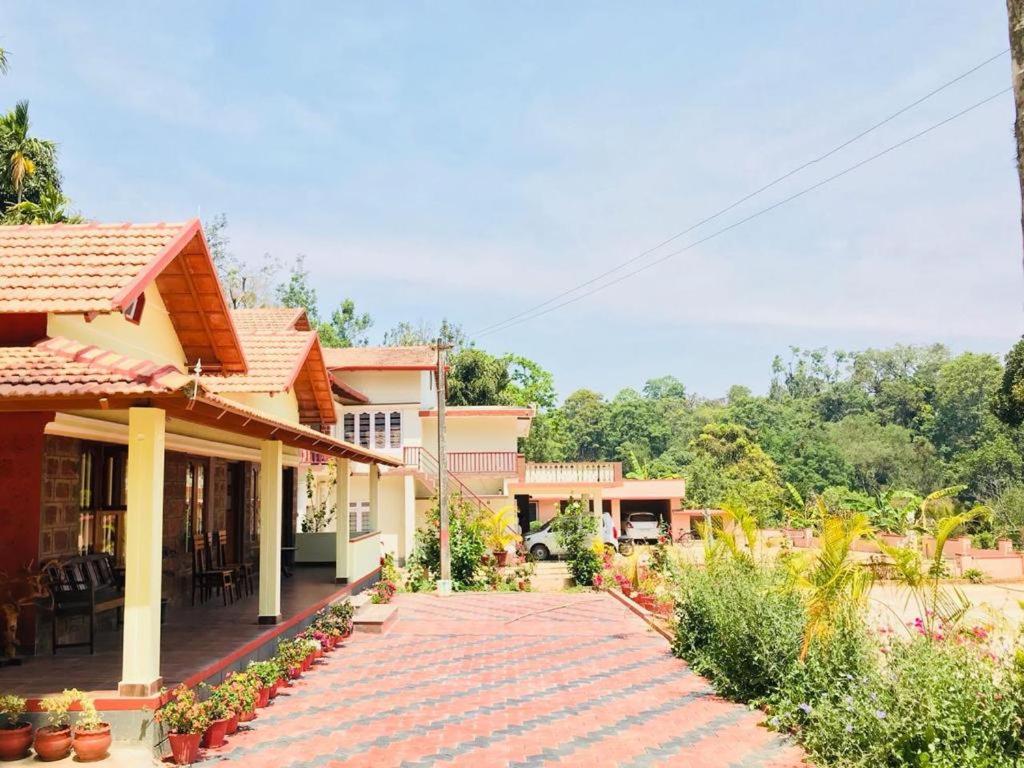 Halli Bailu Homestay