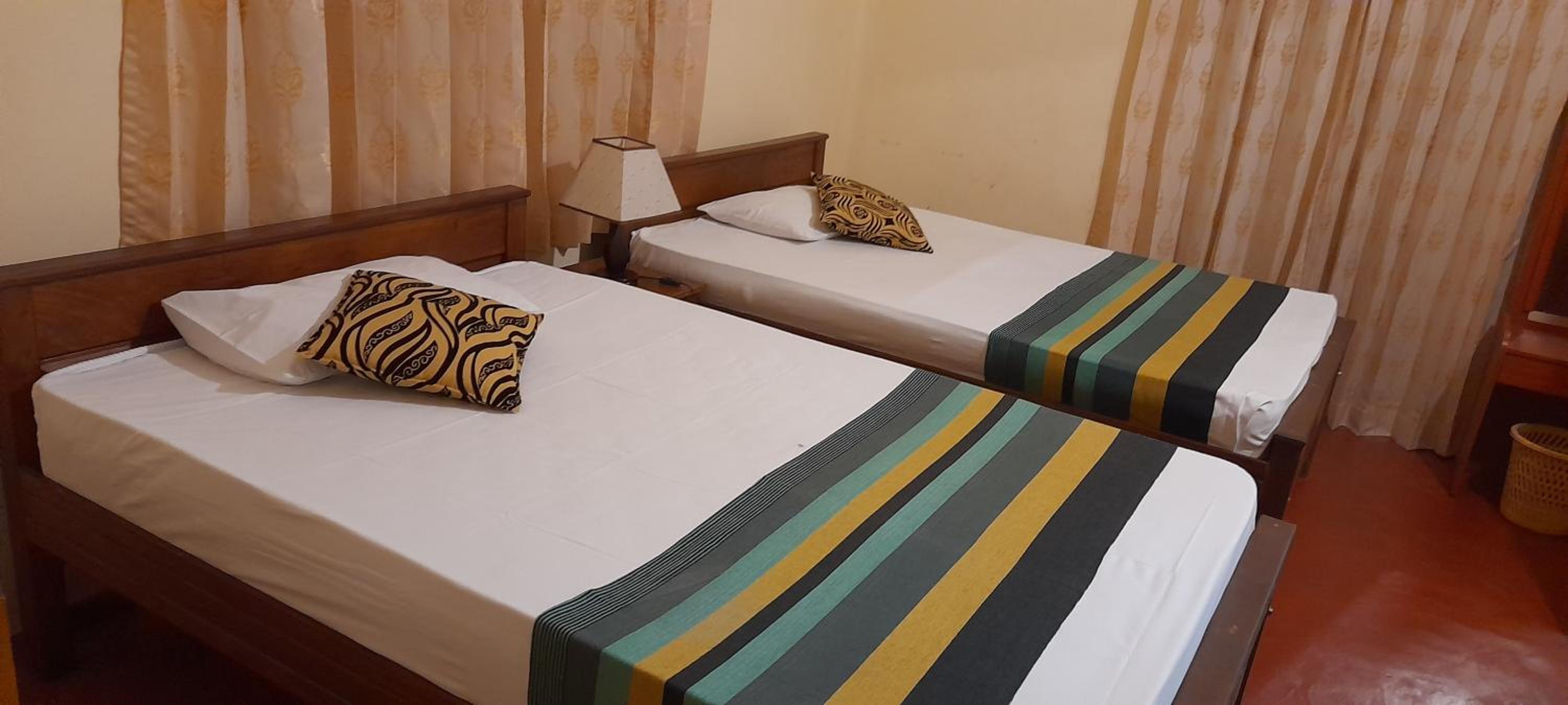 Homefeel Guest House & Tours view 4
