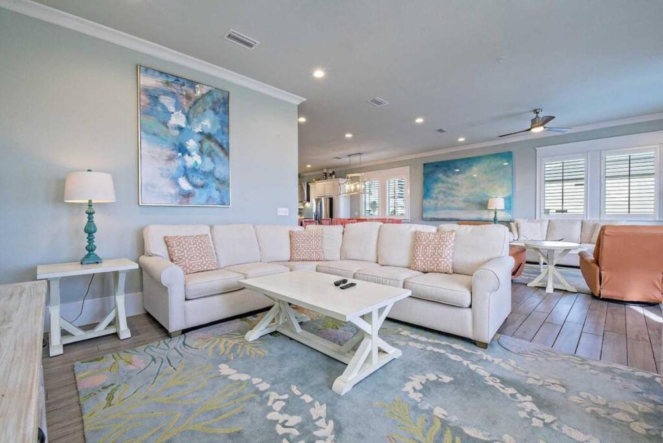 BeachFront 8Bedrooms Lemonshello