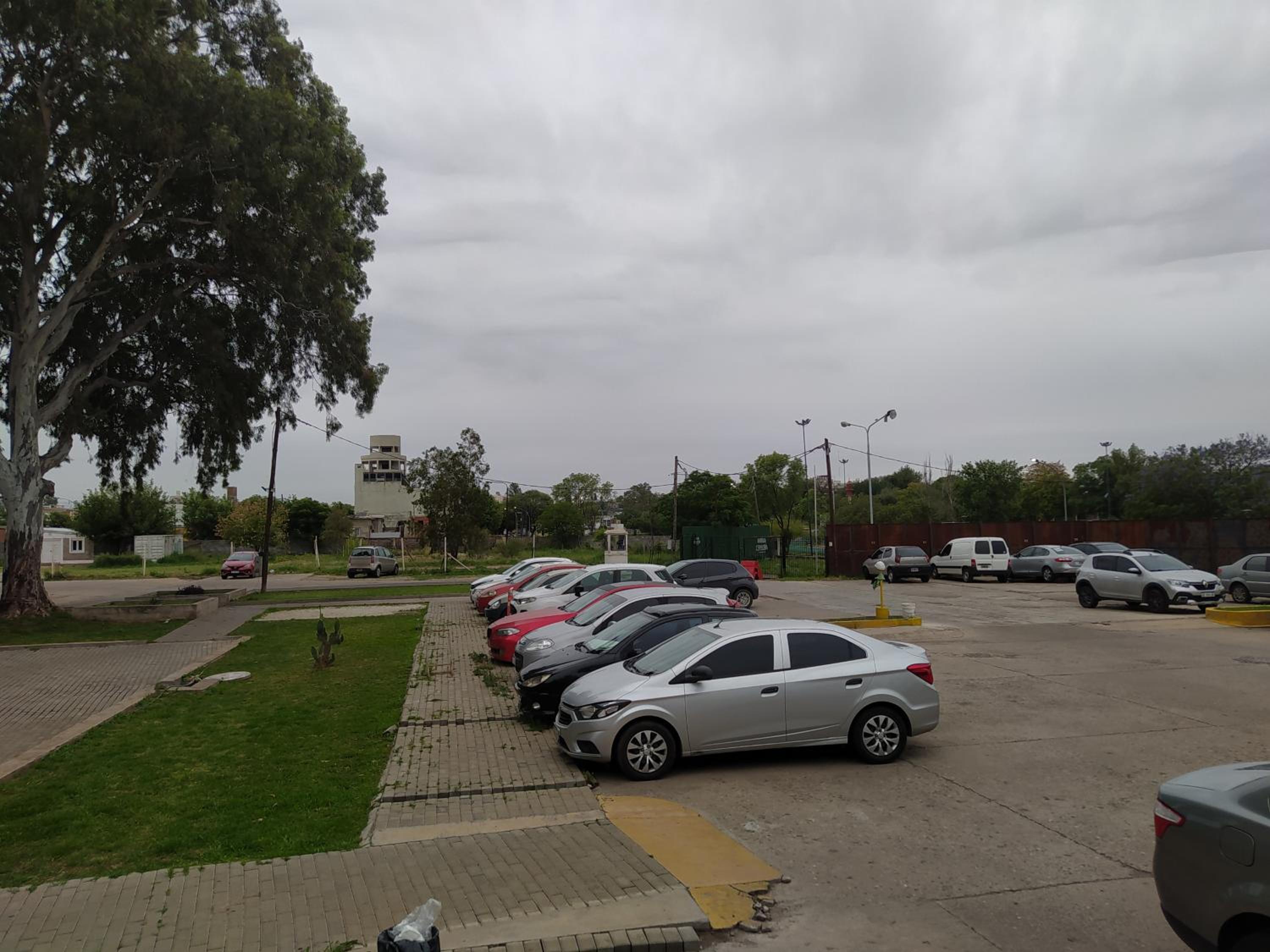 Dto Costanera Antigua Cerveceria 3 dorm 2 cocheras 4 cuadras del centro