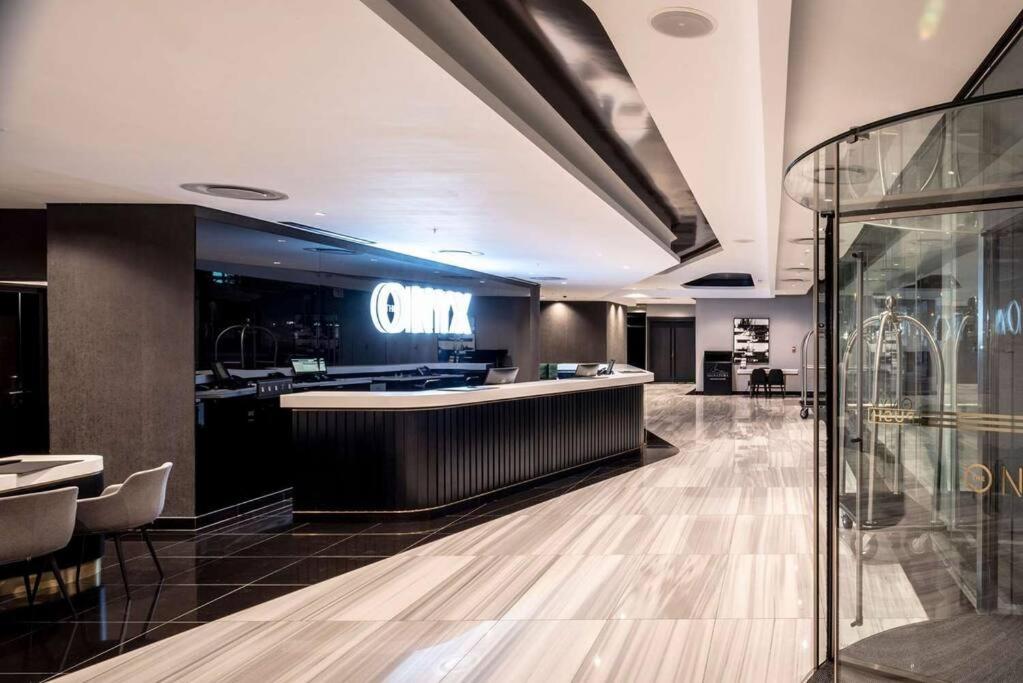 Luxury City Living - 2 Bedroom Apartment view 5