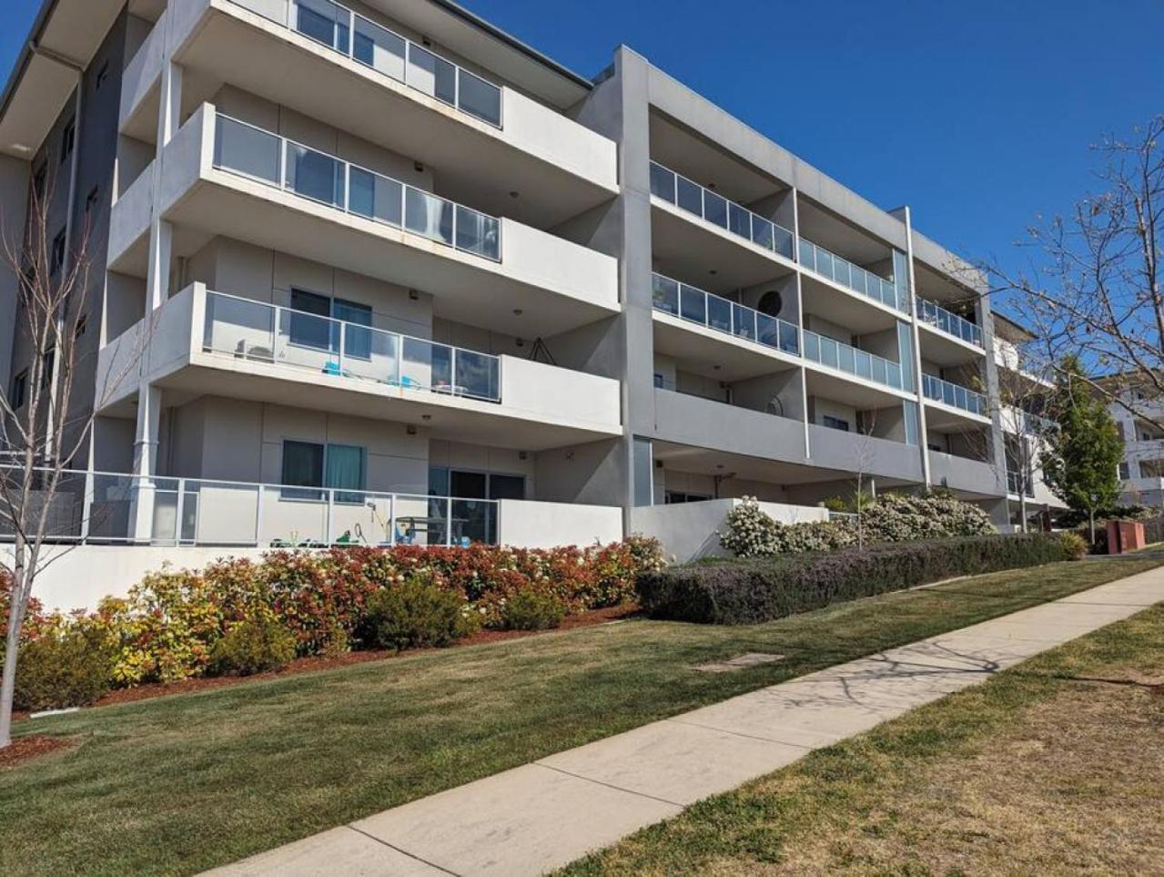 Serenity at Stromlo 2bd 1br at Wright