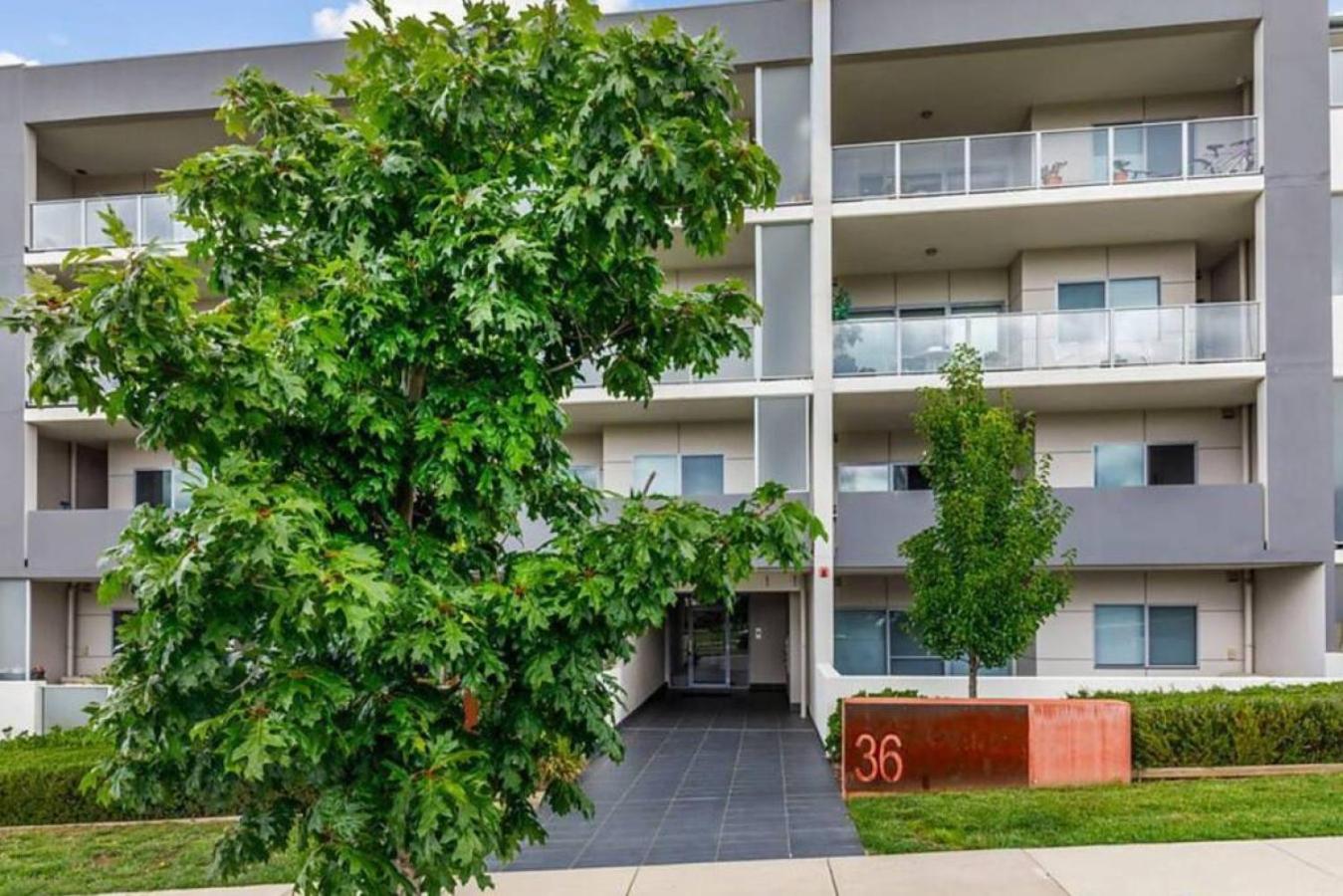 Serenity at Stromlo 2bd 1br at Wright