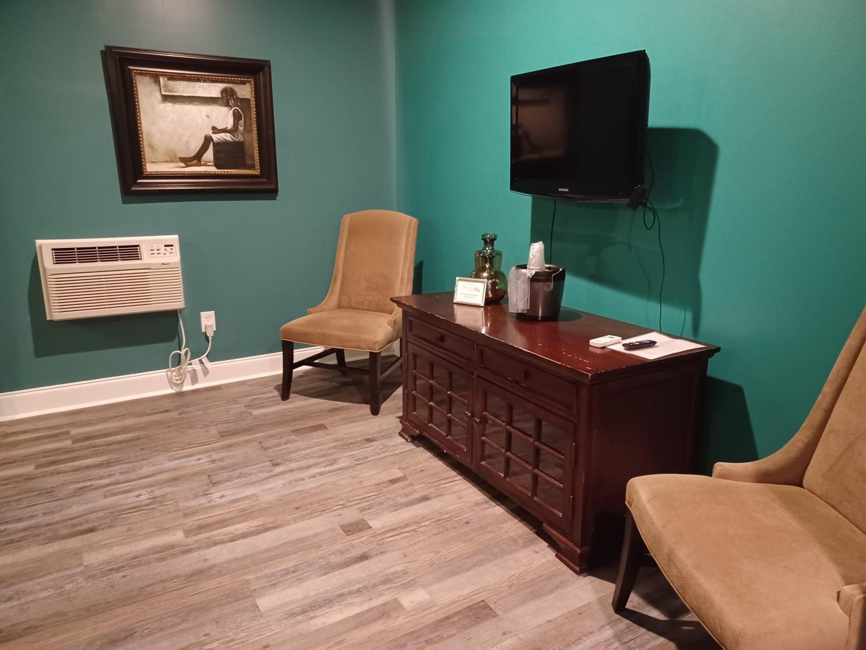 Natchez Manor Bed & Breakfast