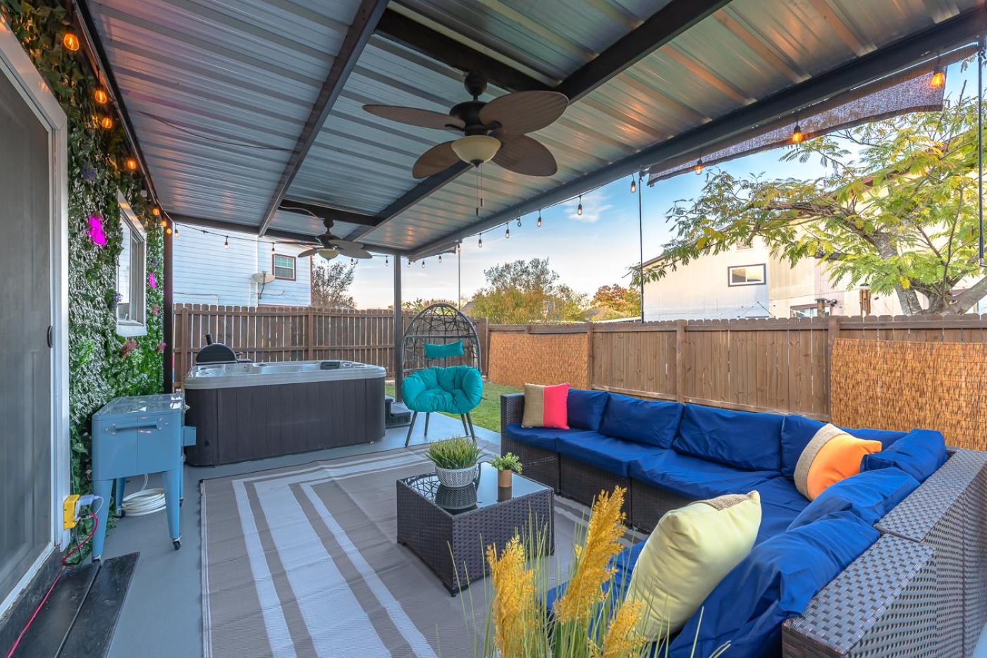 Hotel Gameroom, Bbq & Hot-tub By Lackland Afb & Seaworld