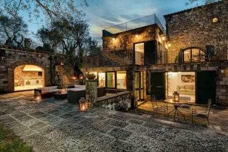 Hotel Villa Vesuvio by Gocce Luxury and Beauty - Image 1