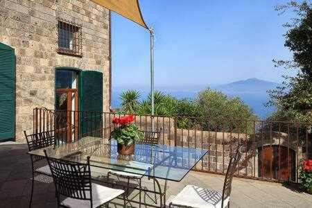GOCCE VILLAS - Villa Vesuvio Luxury and Beauty
