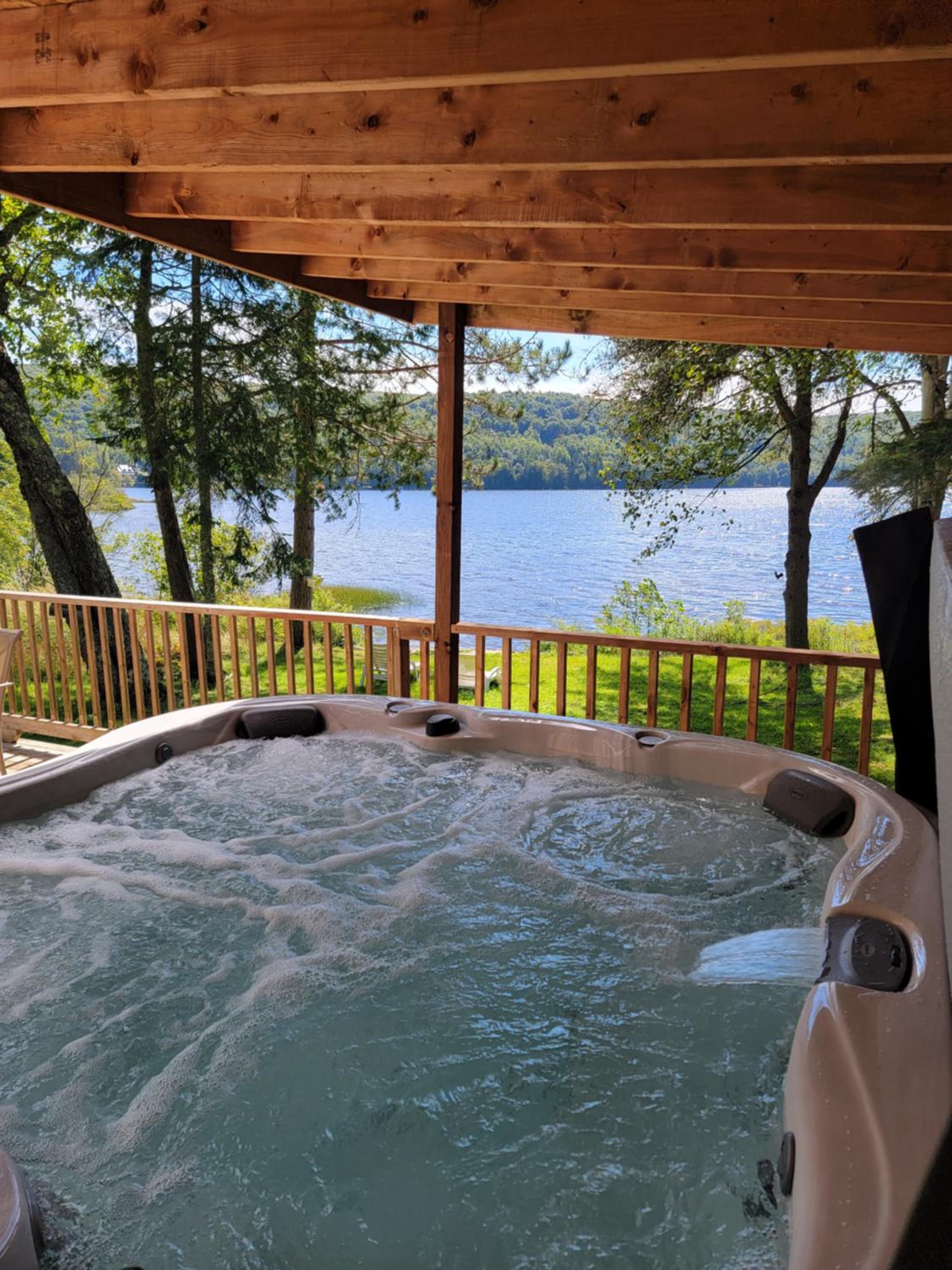 The Laurentides PrivateLog and Spa Escape
