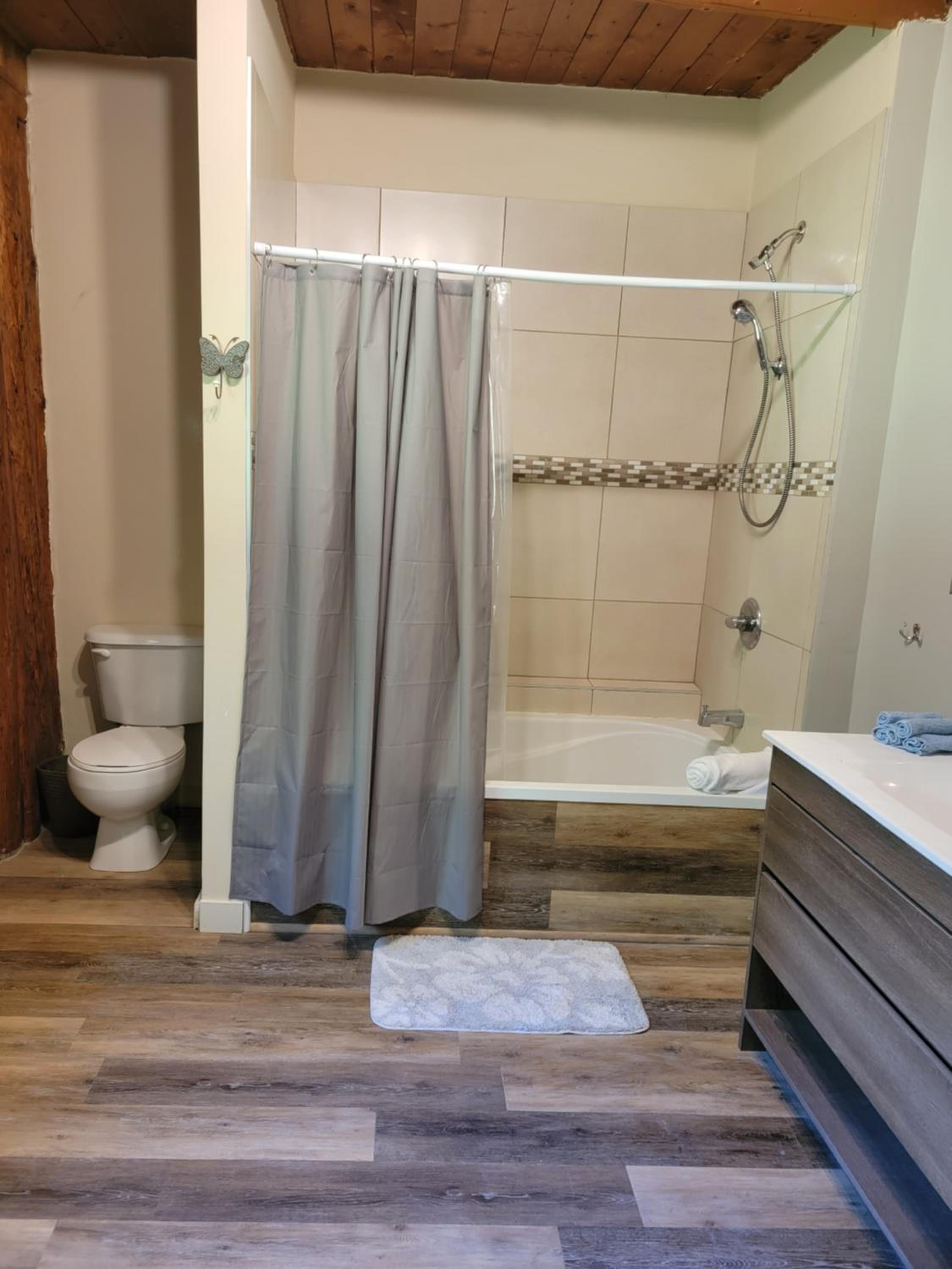 The Laurentides PrivateLog and Spa Escape