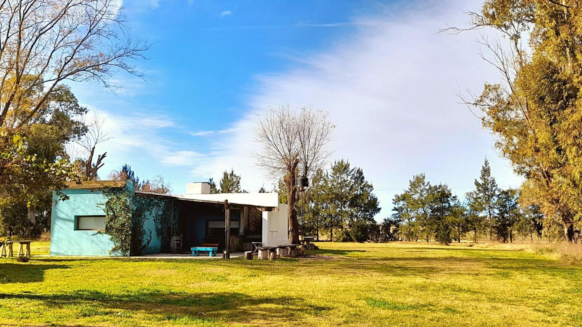 Casa de campo en Zapiola , Lobos, Buenos Aires.