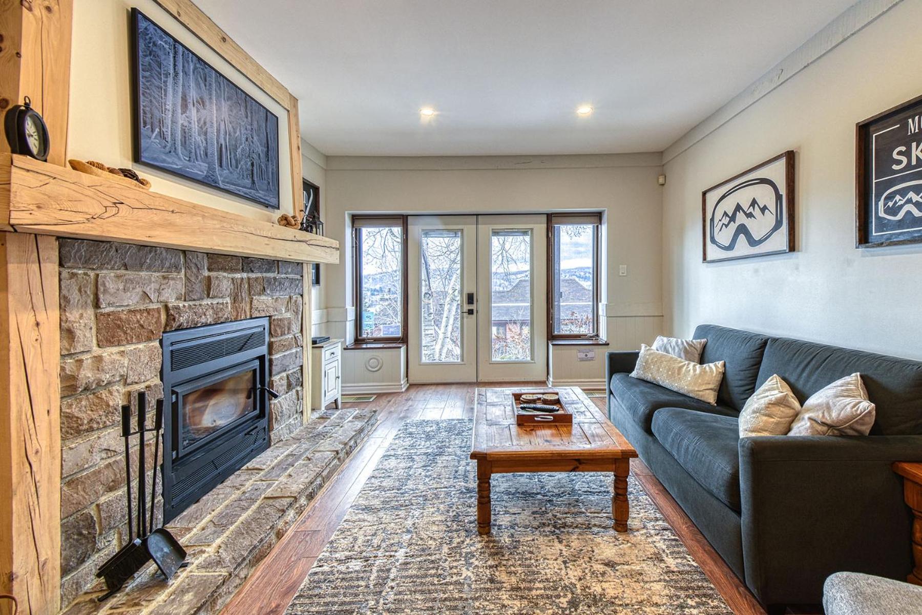 124 Algonquin - Ski In Out Tremblant Mountainside Chalet