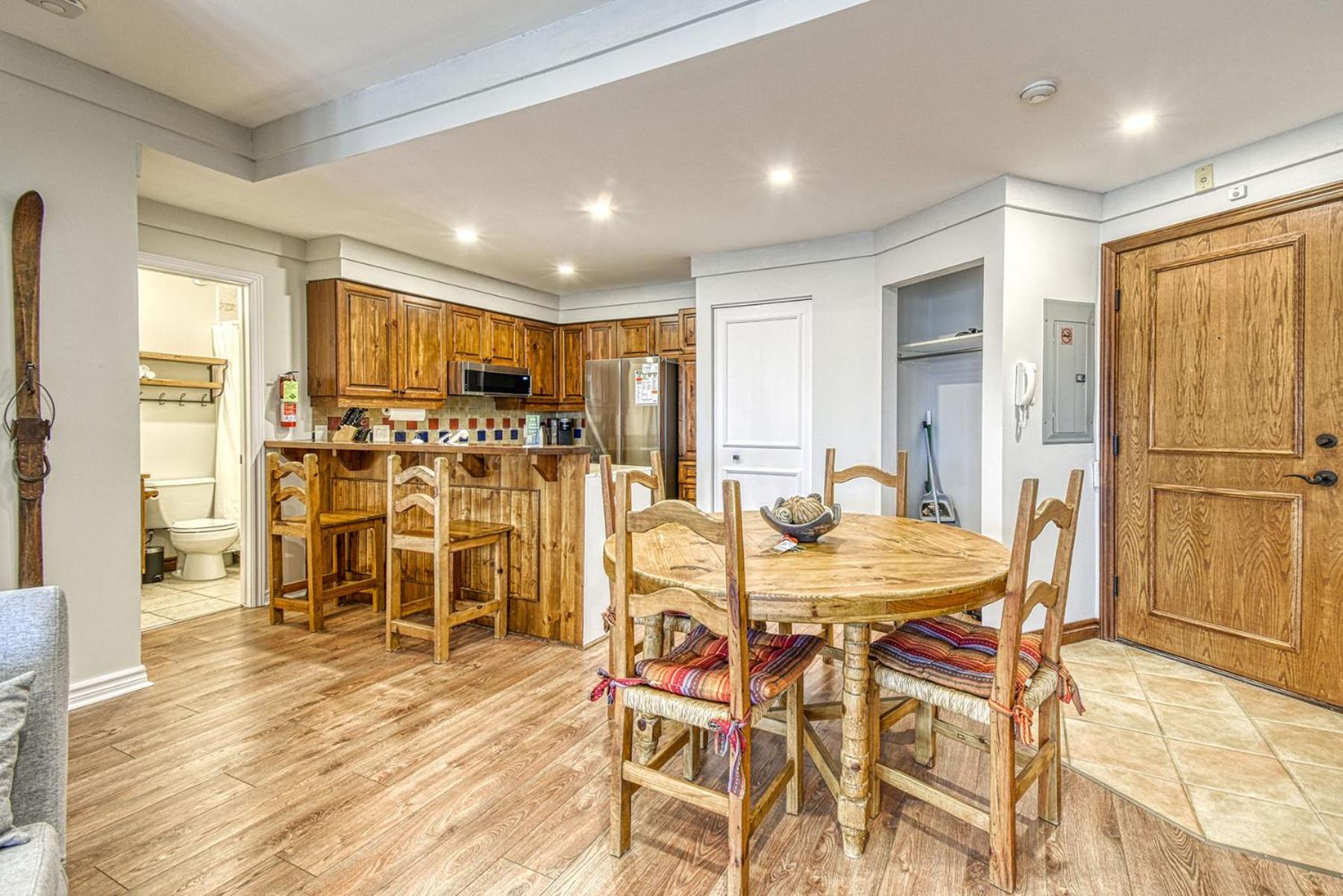 124 Algonquin - Ski In Out Tremblant Mountainside Chalet