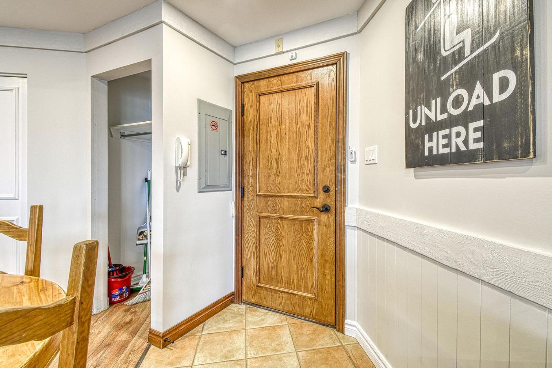 124 Algonquin - Ski In Out Tremblant Mountainside Chalet