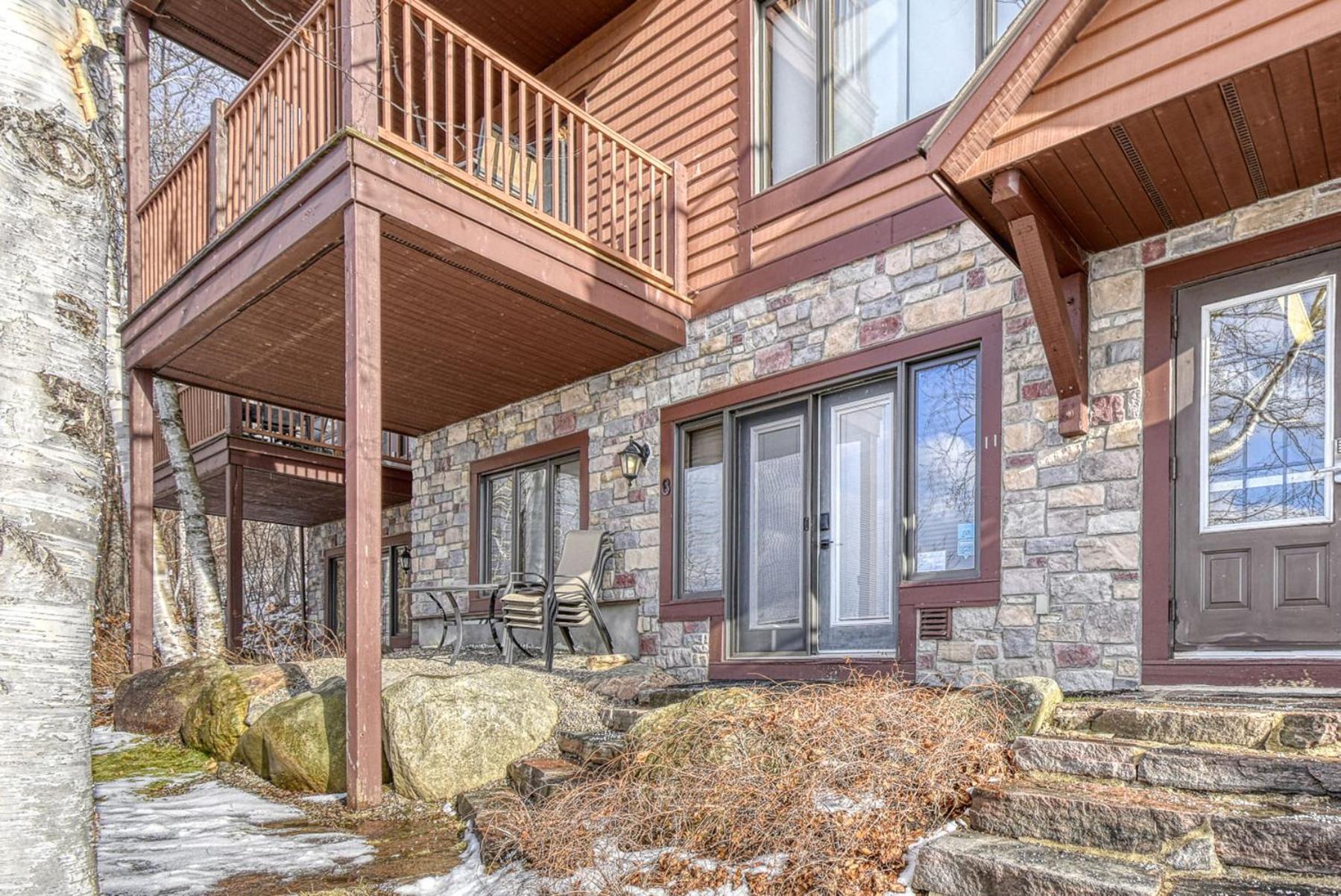 124 Algonquin - Ski In Out Tremblant Mountainside Chalet