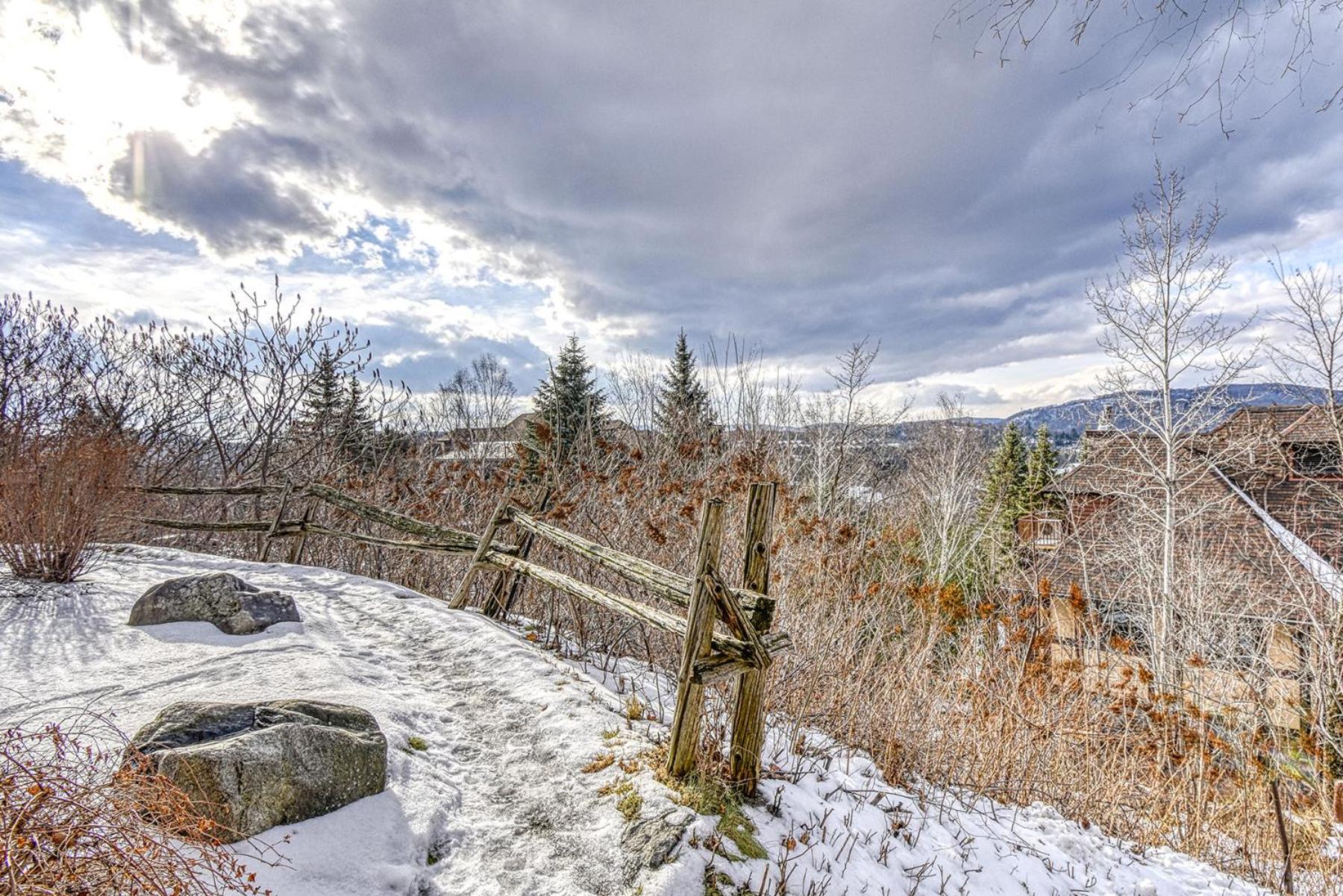 124 Algonquin - Ski In Out Tremblant Mountainside Chalet