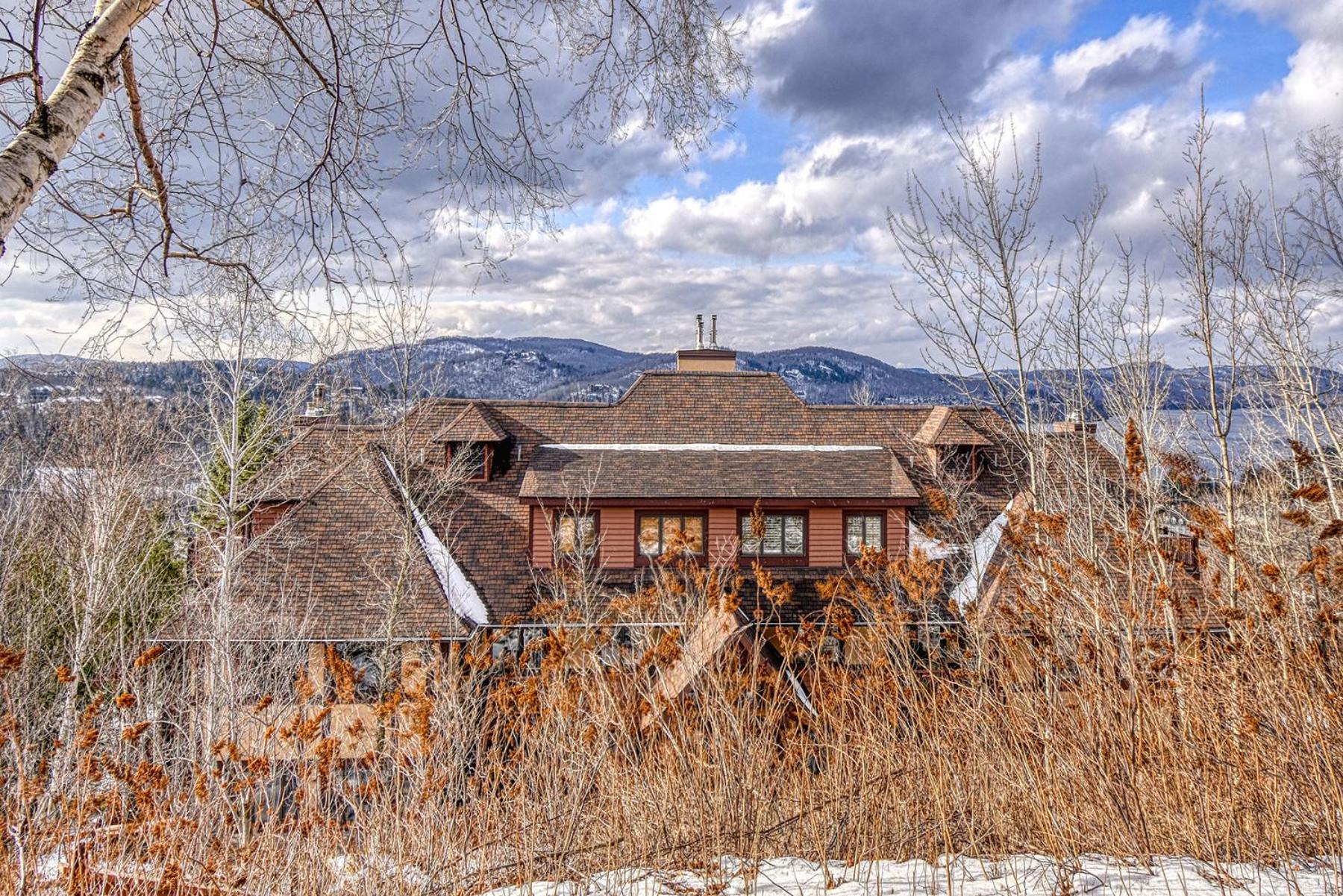 124 Algonquin - Ski In Out Tremblant Mountainside Chalet