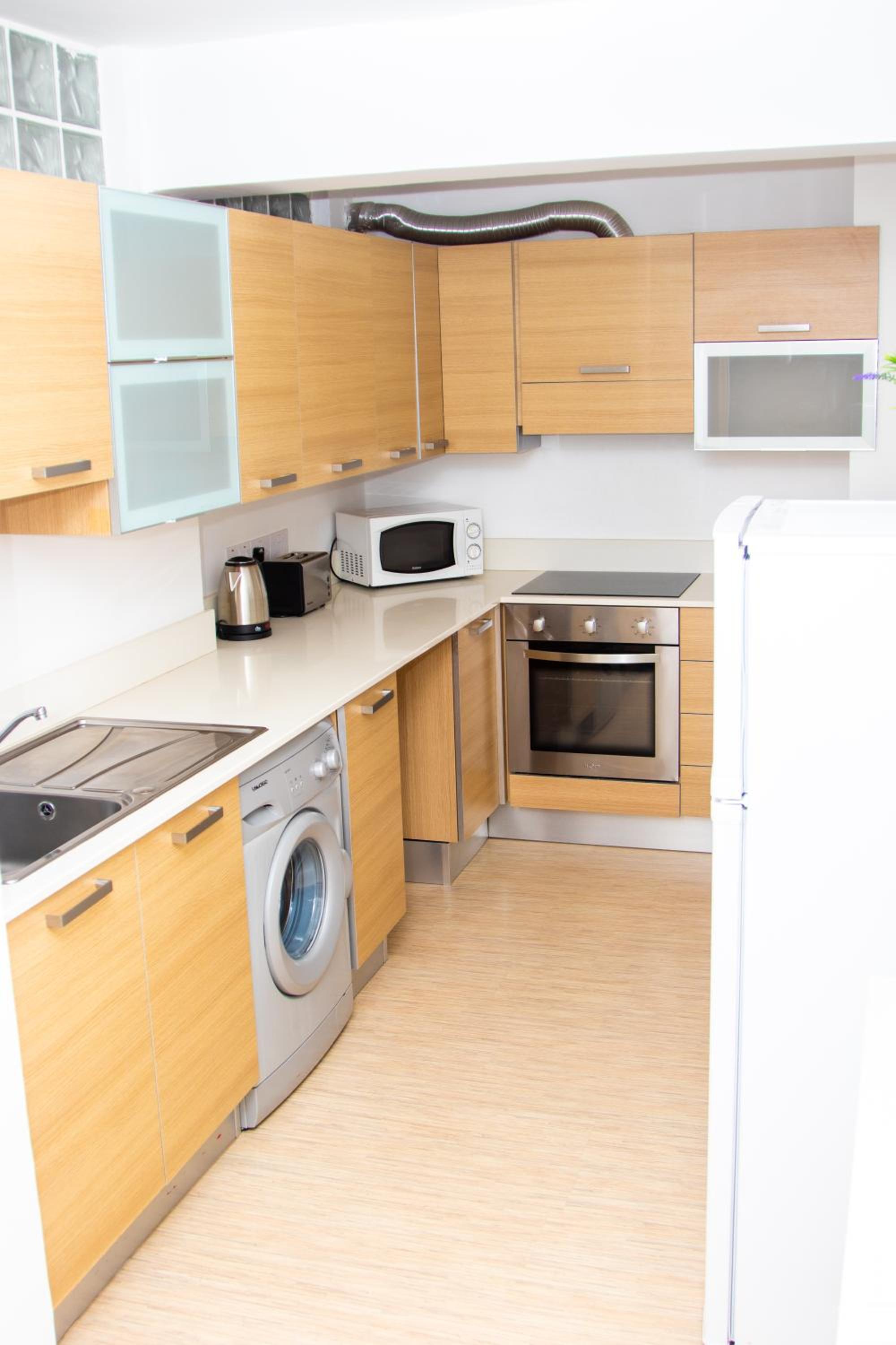 Seaview Apartment (Excellent Location)