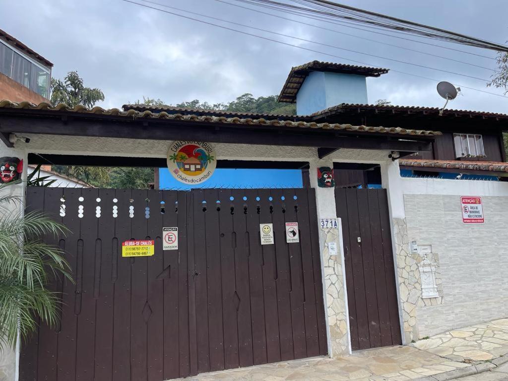 Chales Camburi