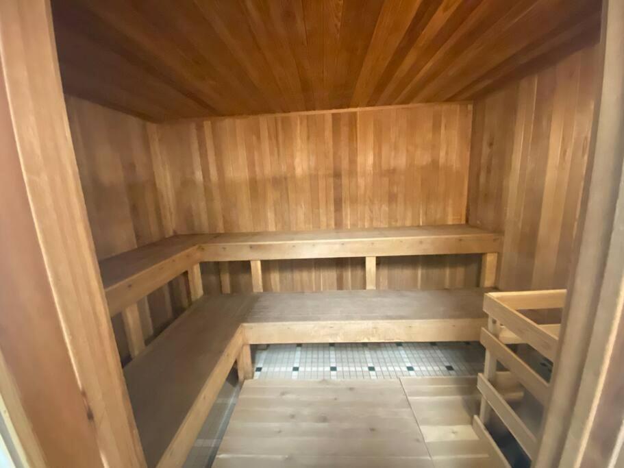 Hunter Mtn Slopeside Ski Resort HotTub*Heated Pool view 2