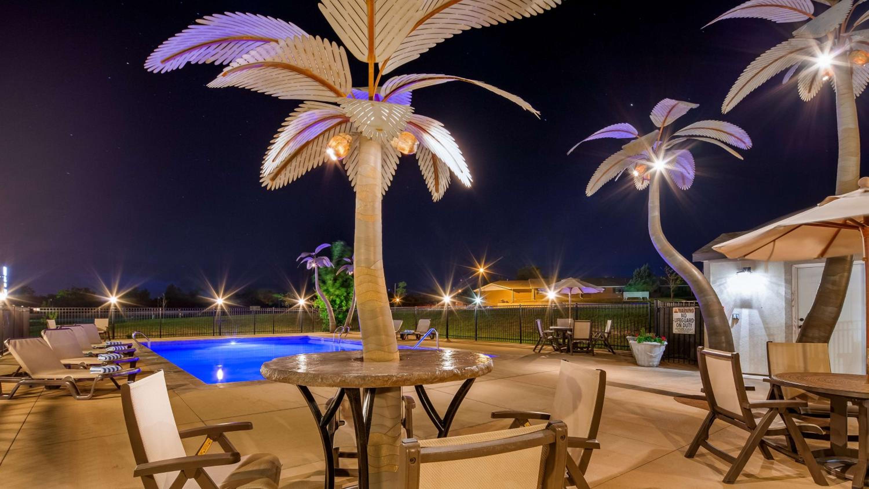 Dodge City Vacations - Best Western North Edge Inn - Property Image 18