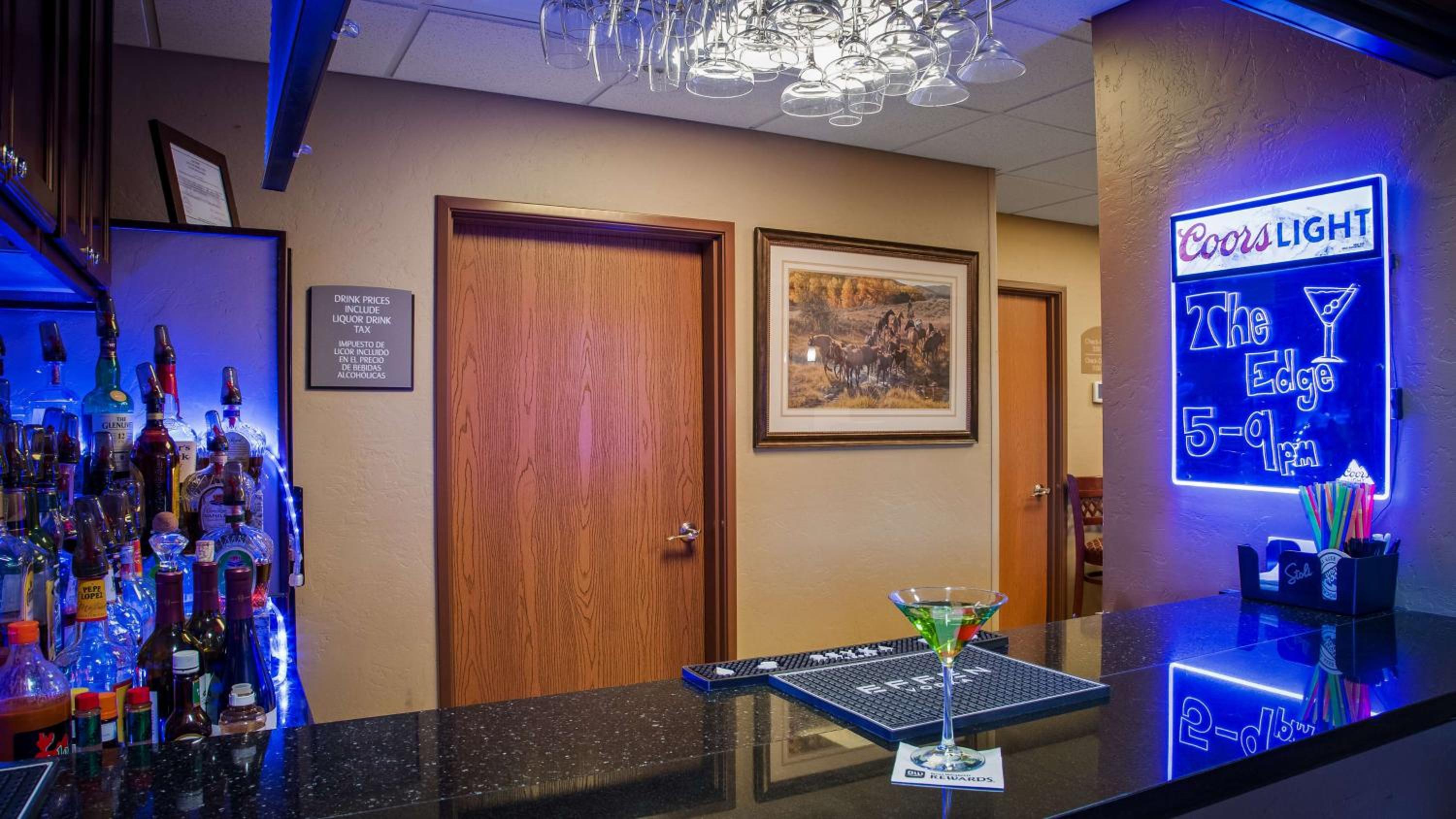 Dodge City Vacations - Best Western North Edge Inn - Property Image 17