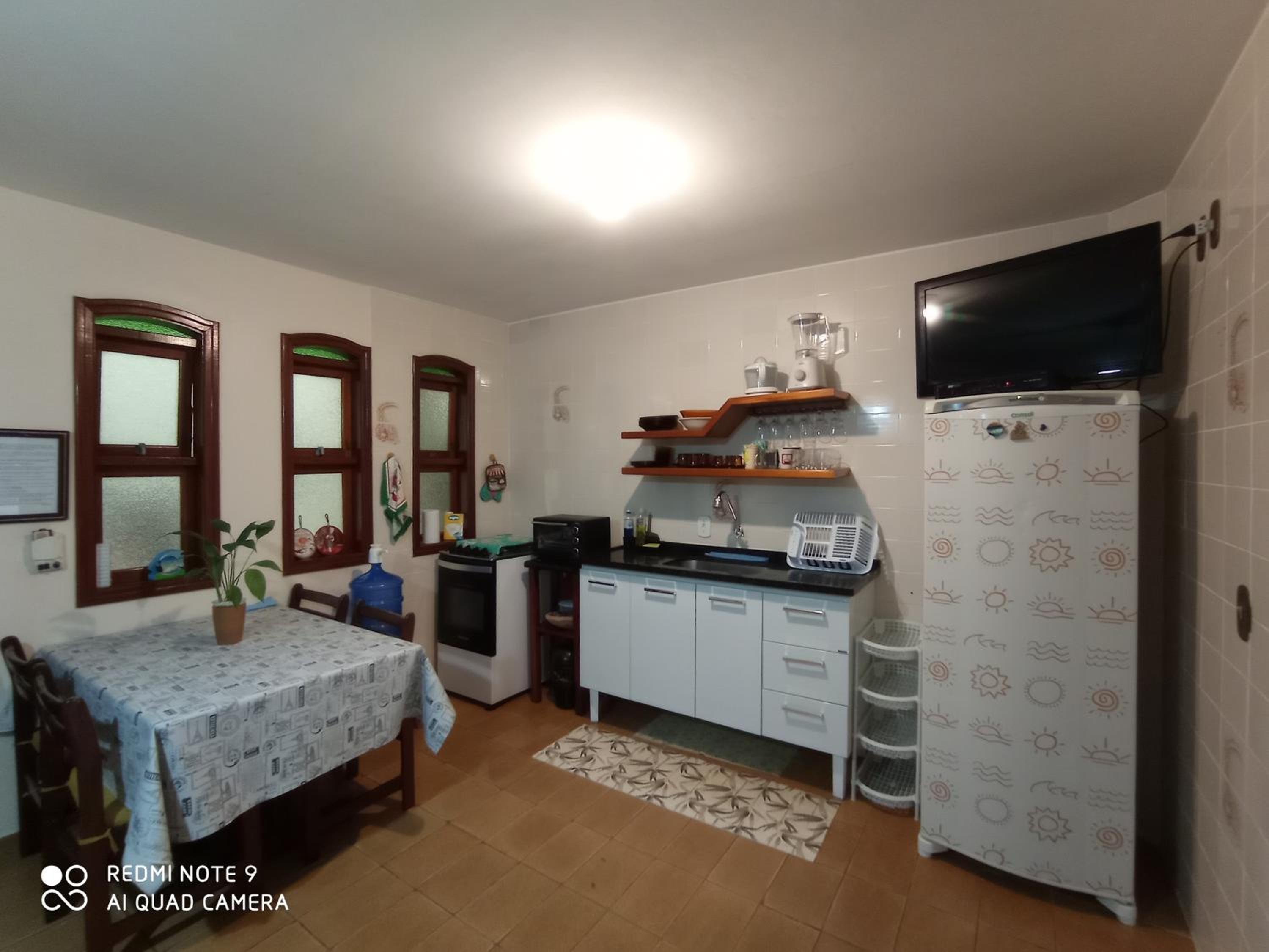 Apartamento com piscina no Lázaro