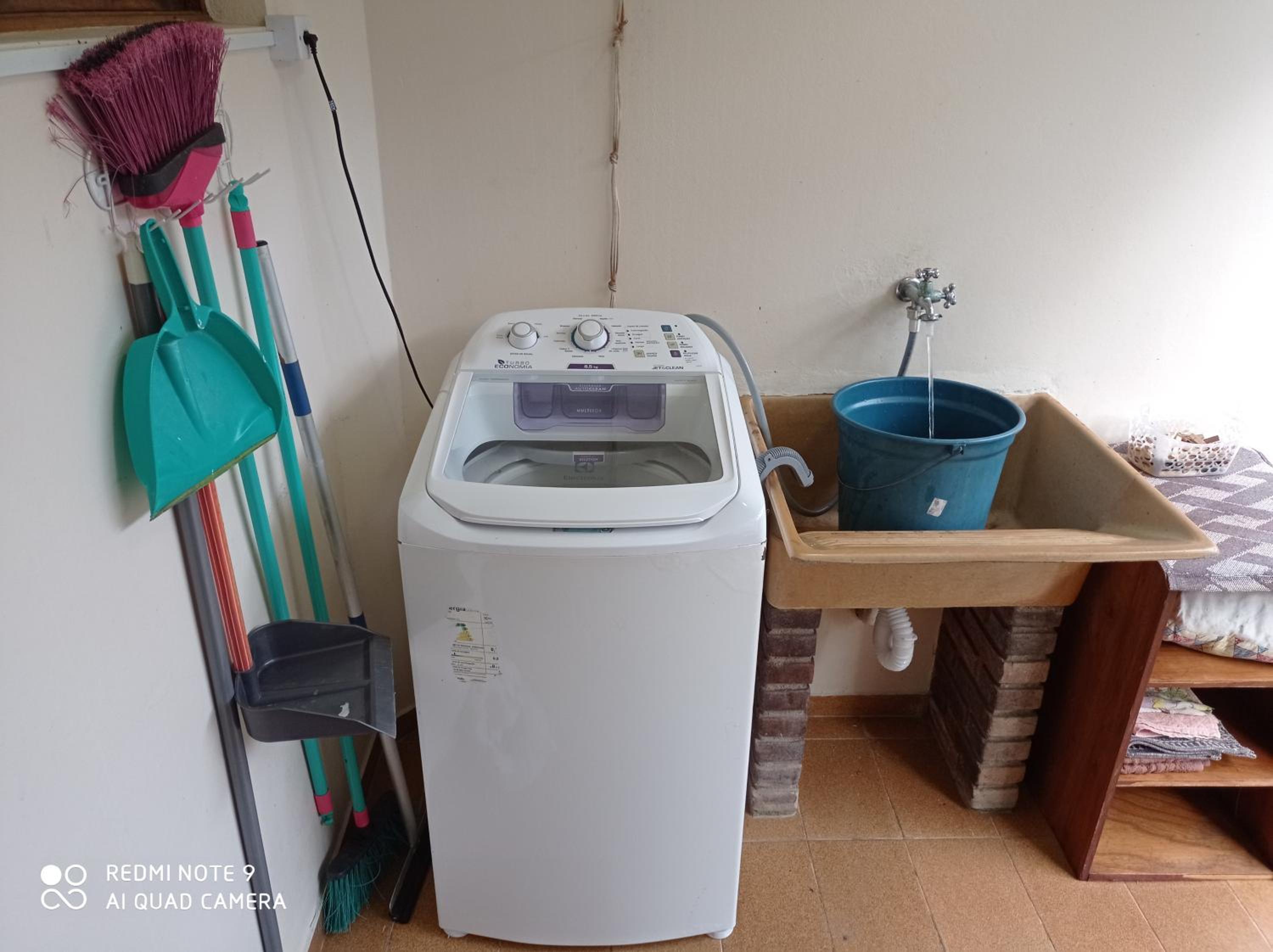 Apartamento com piscina no Lázaro