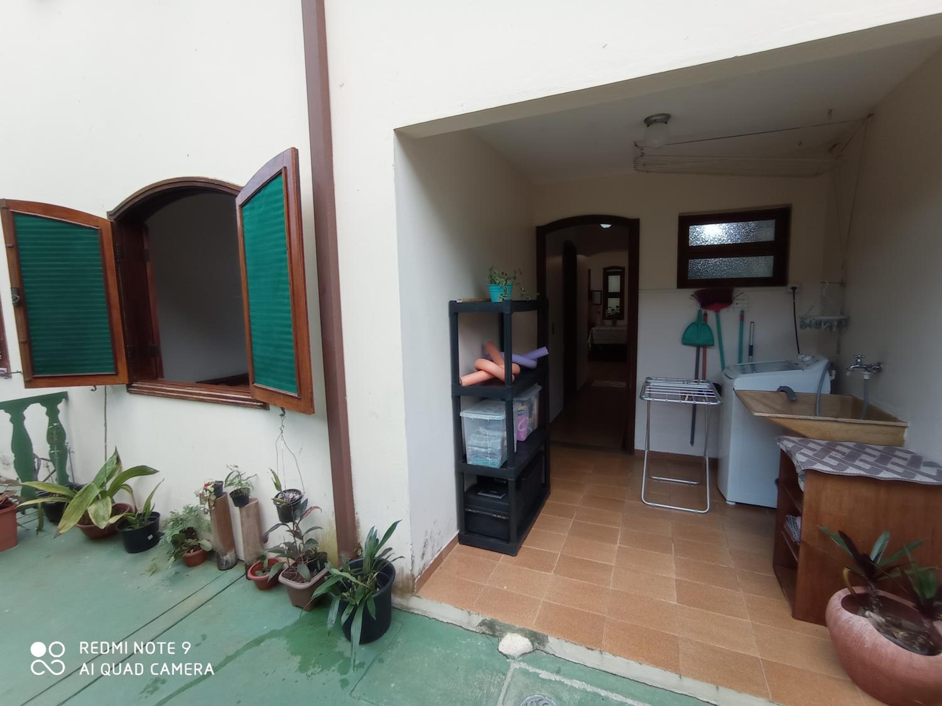 Apartamento com piscina no Lázaro