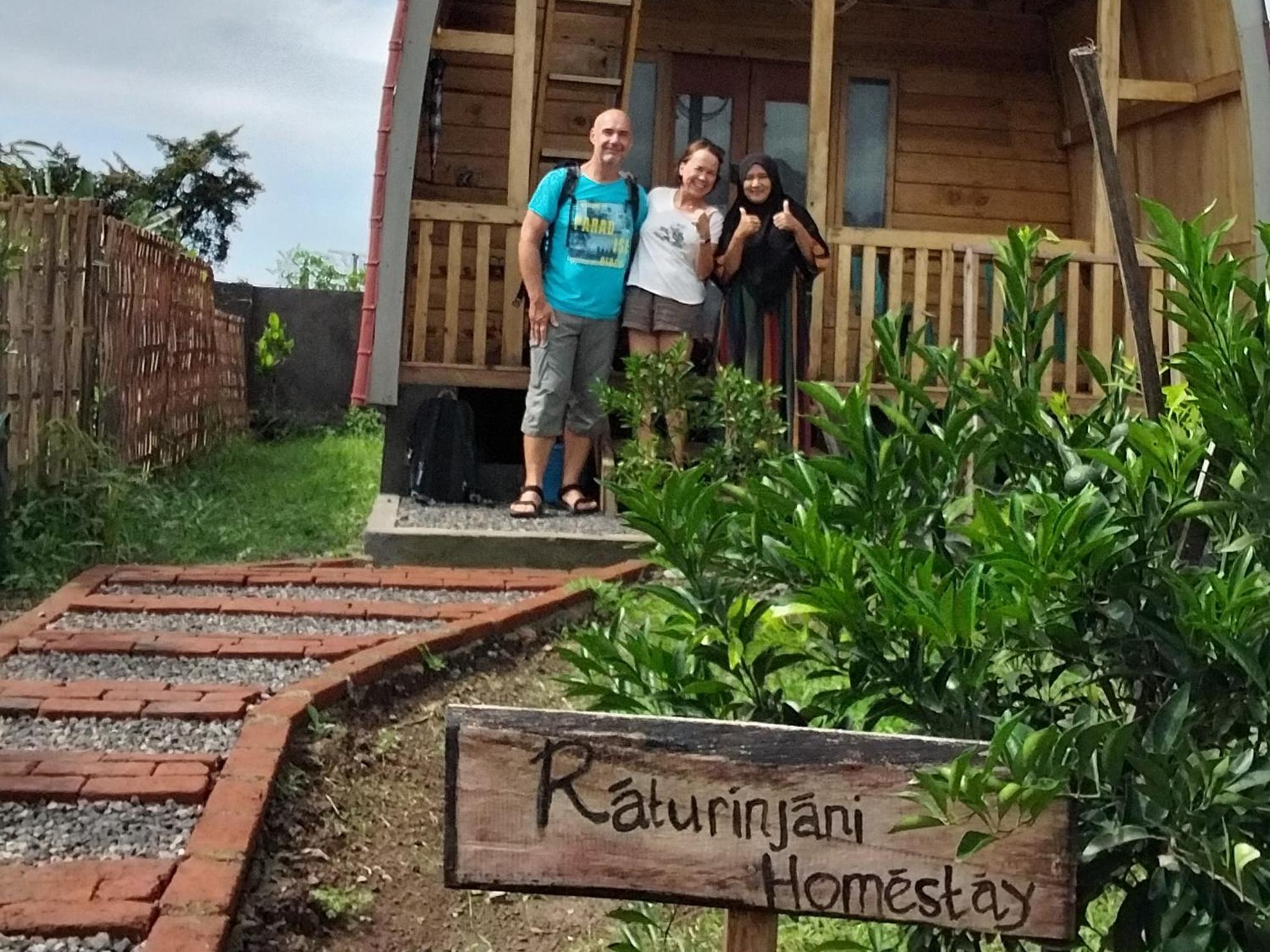Raturinjani homestay