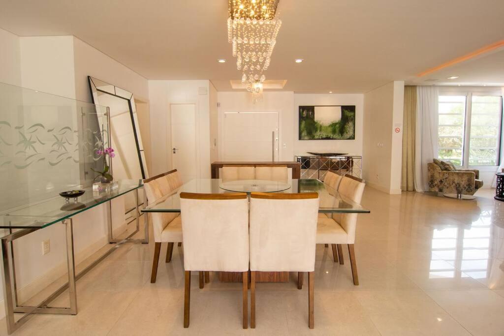 Casa Mansão Reveillon Jurerê In 100mts da praia