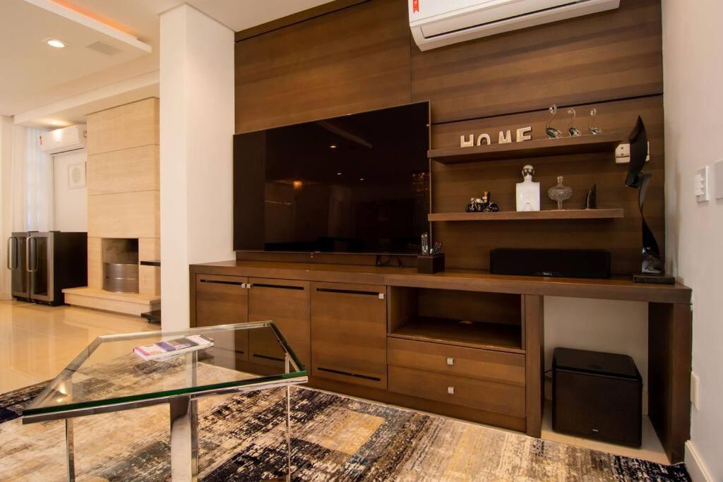 Casa Mansão Reveillon Jurerê In 100mts da praia