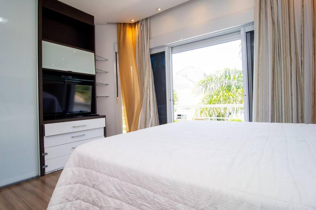 Casa Mansão Reveillon Jurerê In 100mts da praia