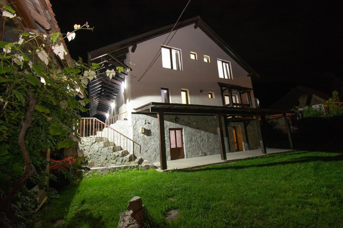 Photo 28