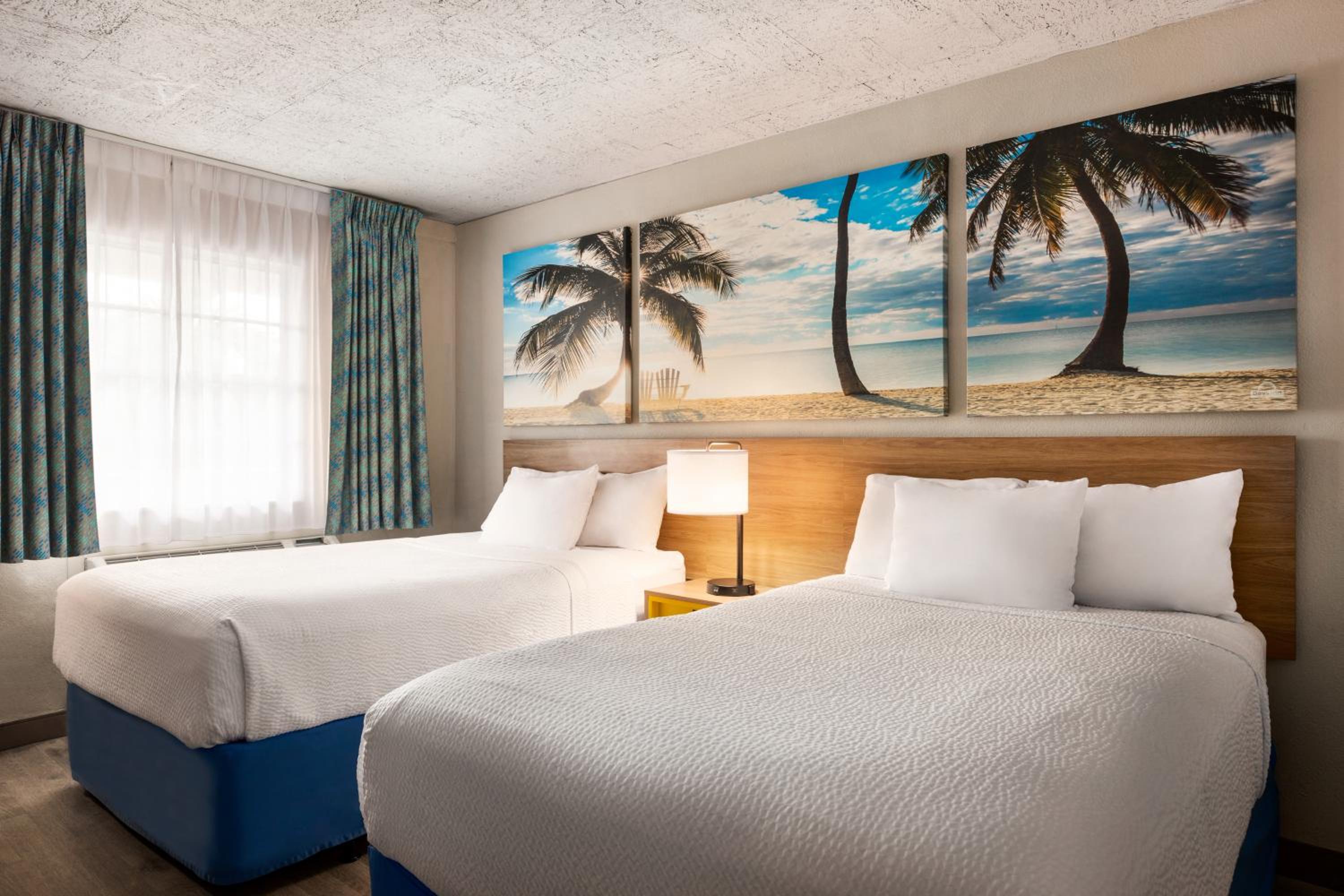 Days Inn by Wyndham Miami Airport North photo 2