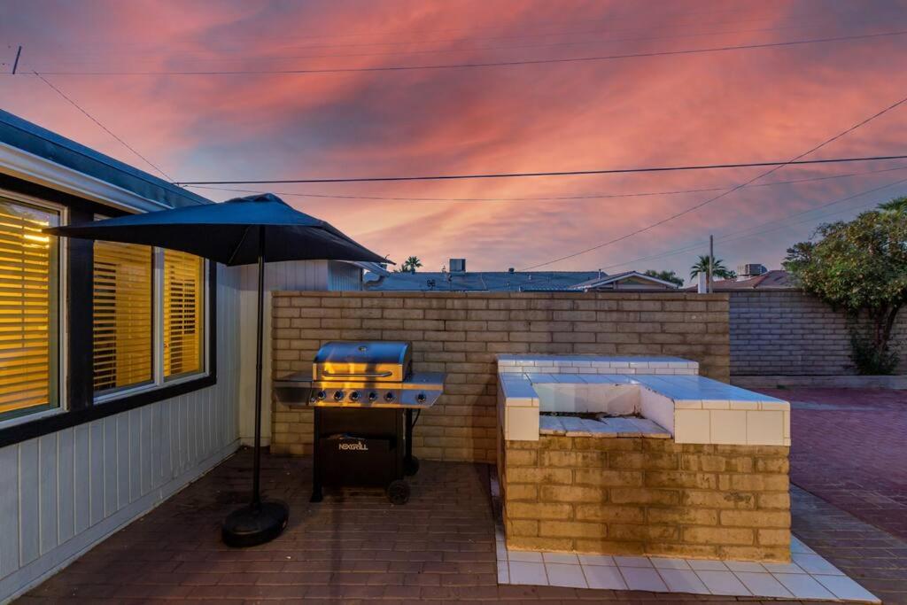 New Stylish Midtown With One Bedroom (Unit D) view 3