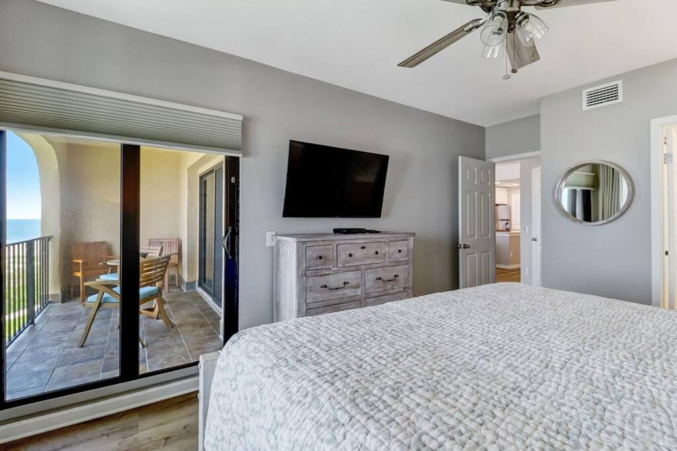 LUX Oceanfront Retreat at AIPResort view 5