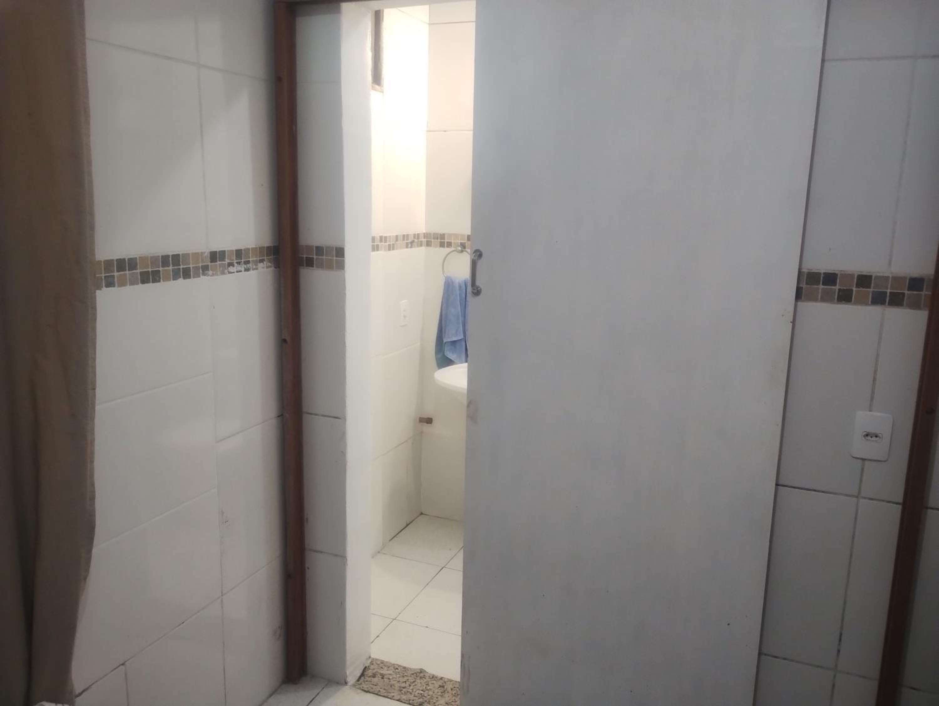 Casa de hóspedes nos Carianos perto do aeroporto