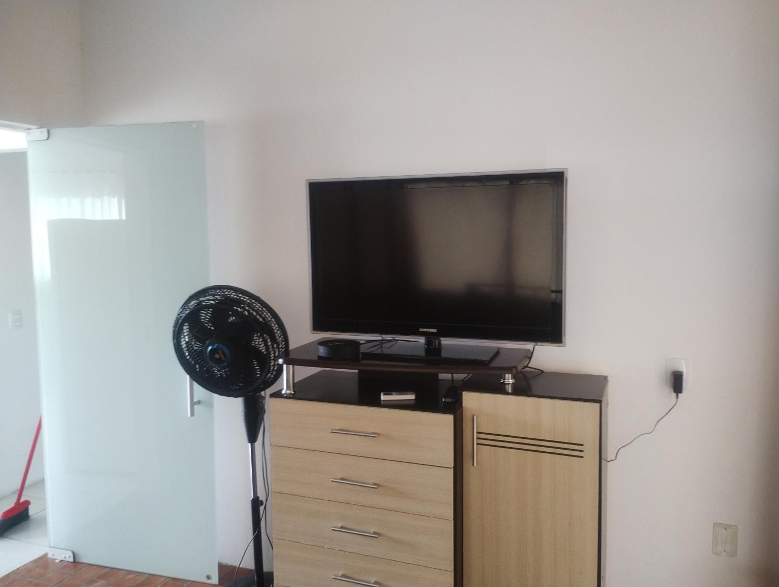 Casa de hóspedes nos Carianos perto do aeroporto