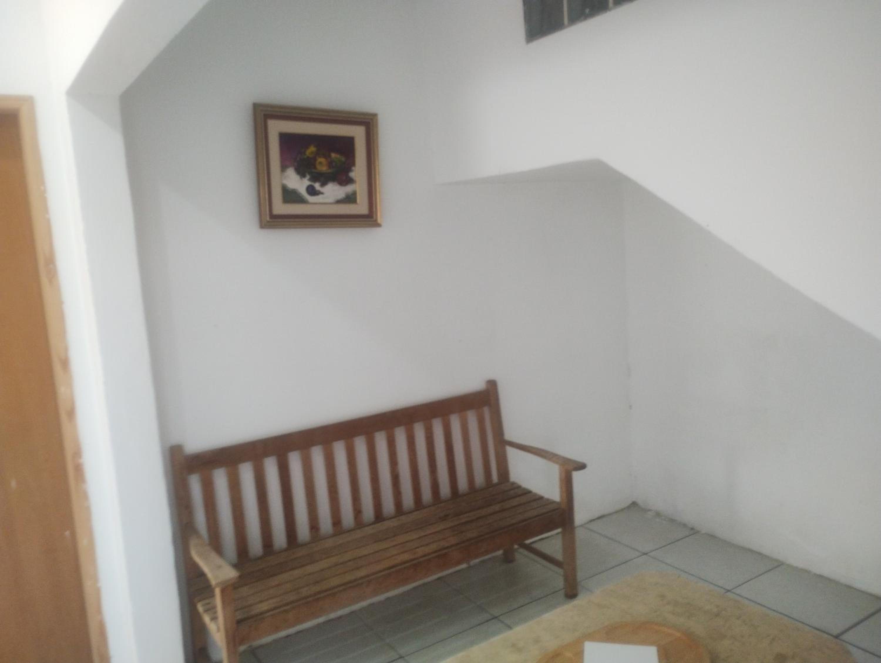 Casa de hóspedes nos Carianos perto do aeroporto
