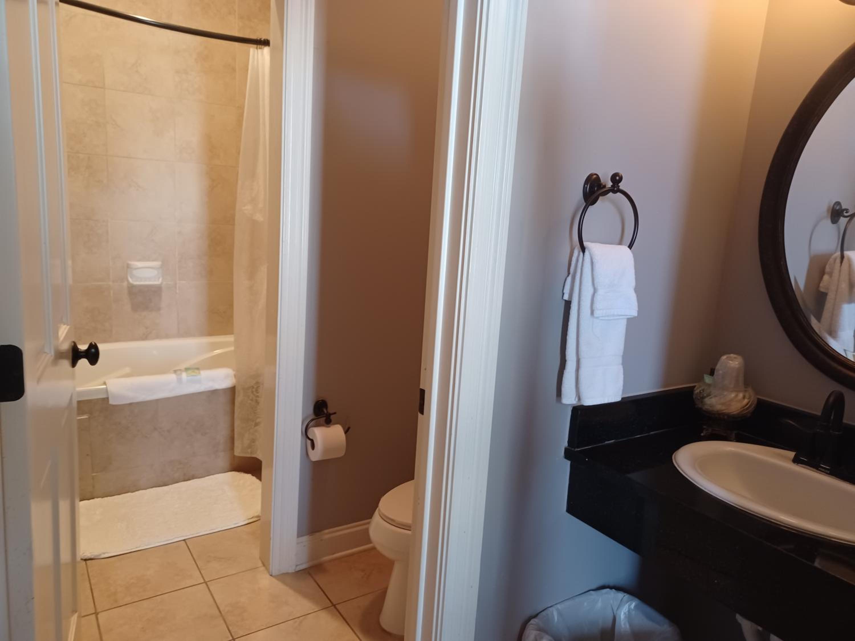Natchez Manor Bed & Breakfast