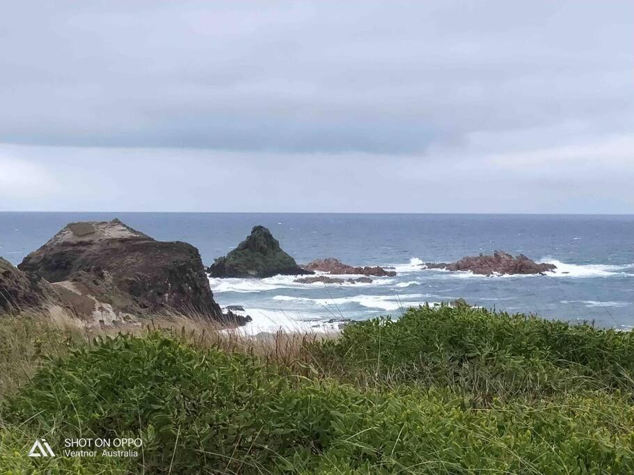 Sea La Vie, Pristine Water View Retreat