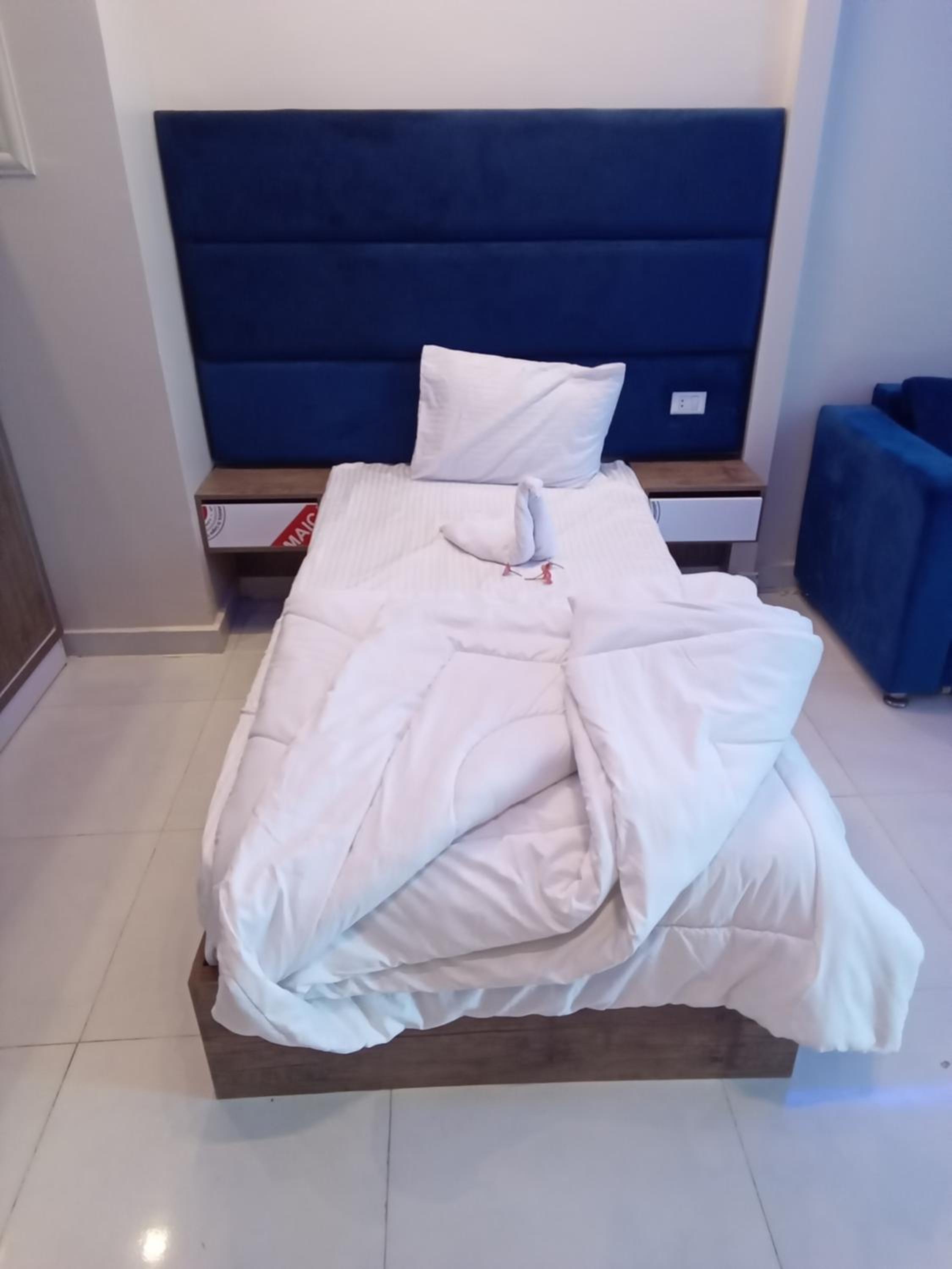 Casablanca star for families and couples only