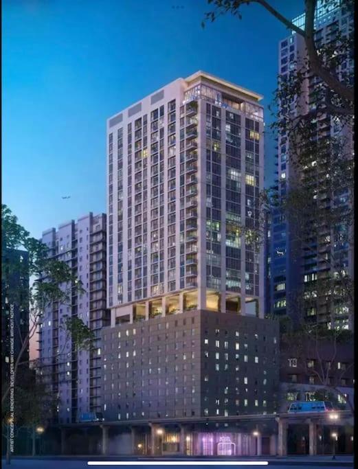 Hotel Breathtaking 1BR in the Heart Miami - Image 1